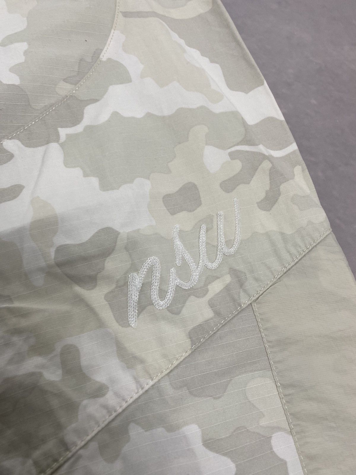 Nike Nike NSW camoflag camo army design Size US 35 - 3 Thumbnail
