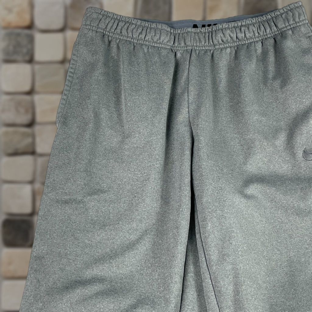 Nike Nike Sweatpants Mens L Gray Therma Fit Straight Leg Fleece Lined Workout Gym Size US 31 - 1 Thumbnail