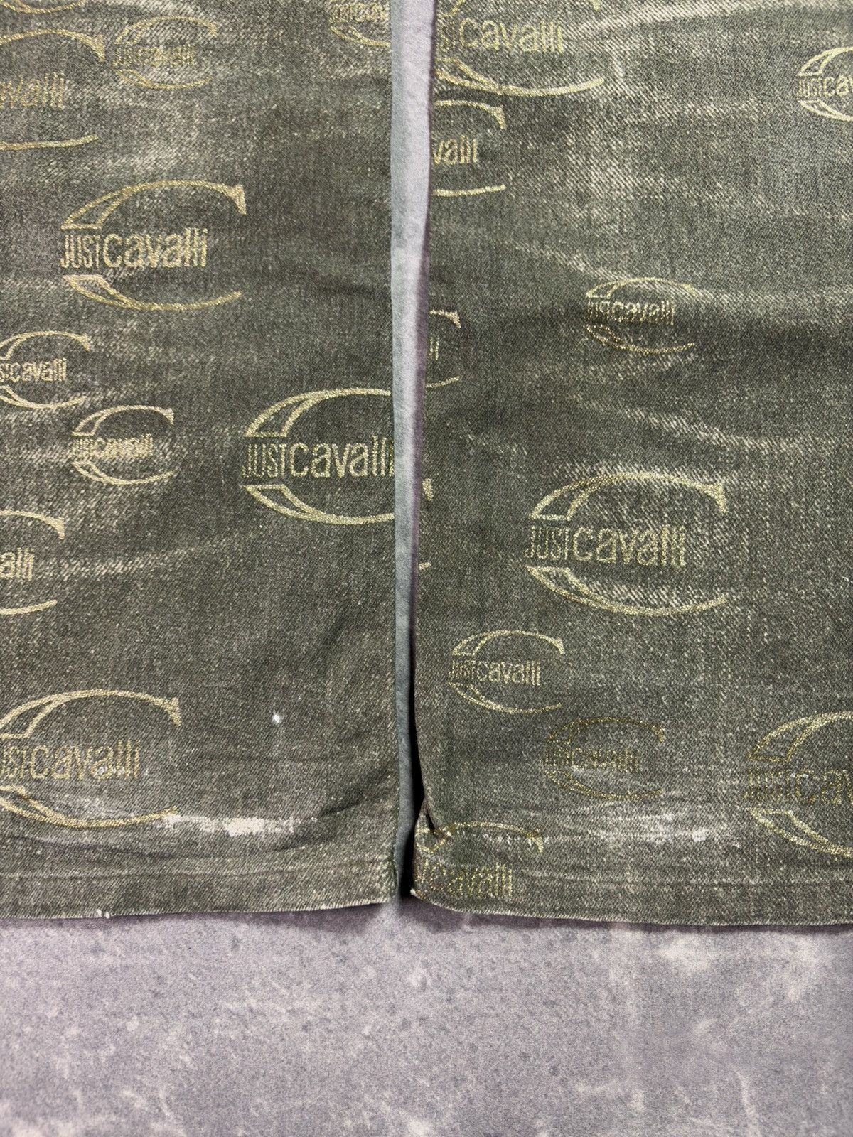 Just Cavalli 00s Just Cavalli Propaganda Multilogo Monogram Flared Jeans Size US 28 / EU 44 - 13 Thumbnail