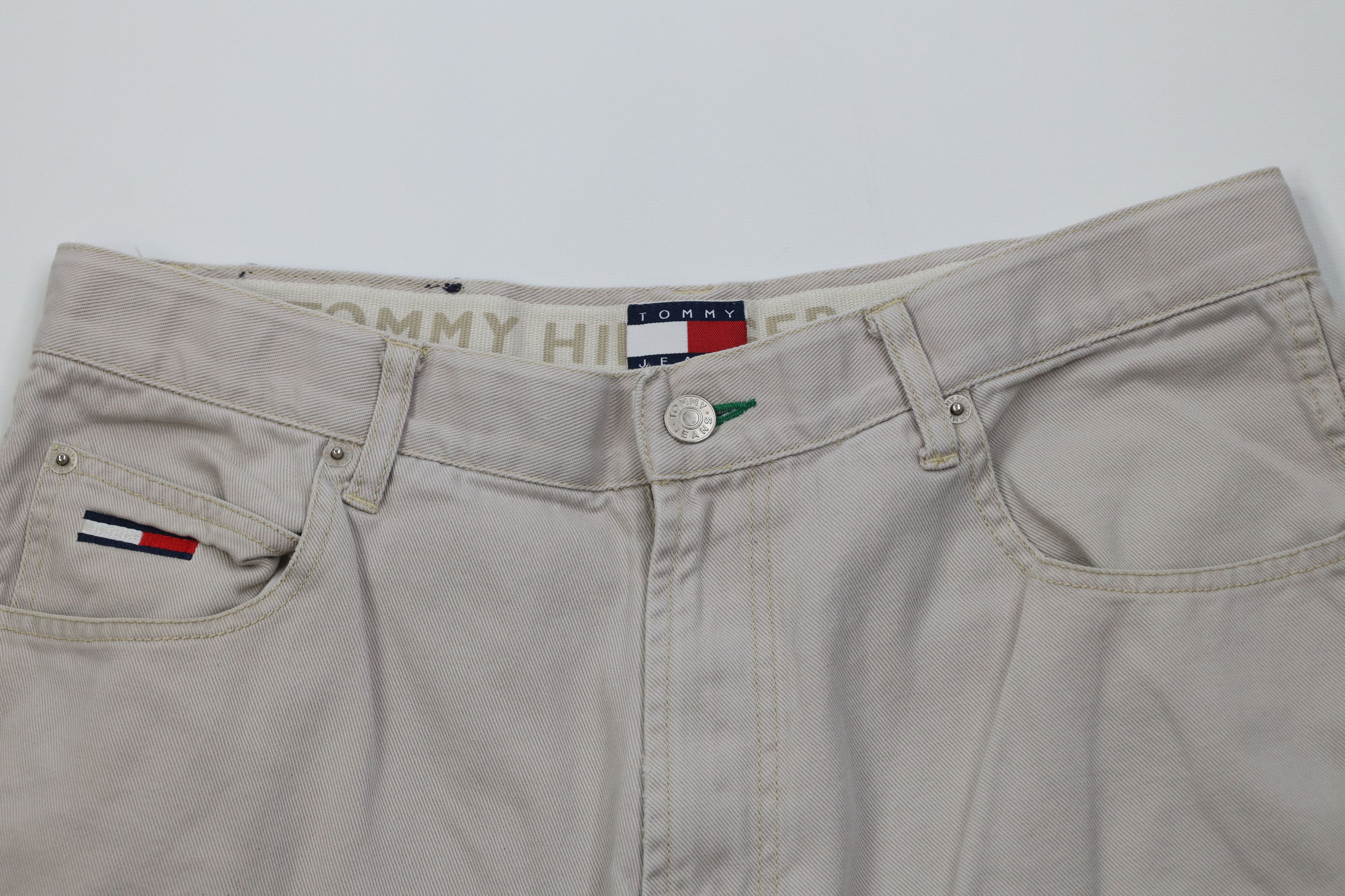 Tommy Hilfiger Vintage 90s Tommy Hilfiger Baggy Dungaree Denim Shorts Gray Size US 32 / EU 48 - 2 Thumbnail