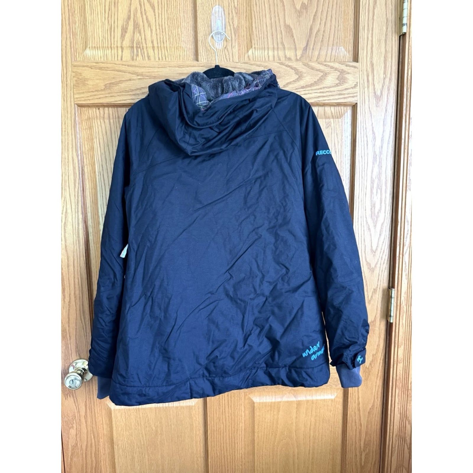 Under Armour Under Armour Ski Jacket Womens Medium Navy Outdoor Layer Fur Hooded Size M / US 6-8 / IT 42-44 - 2 Thumbnail