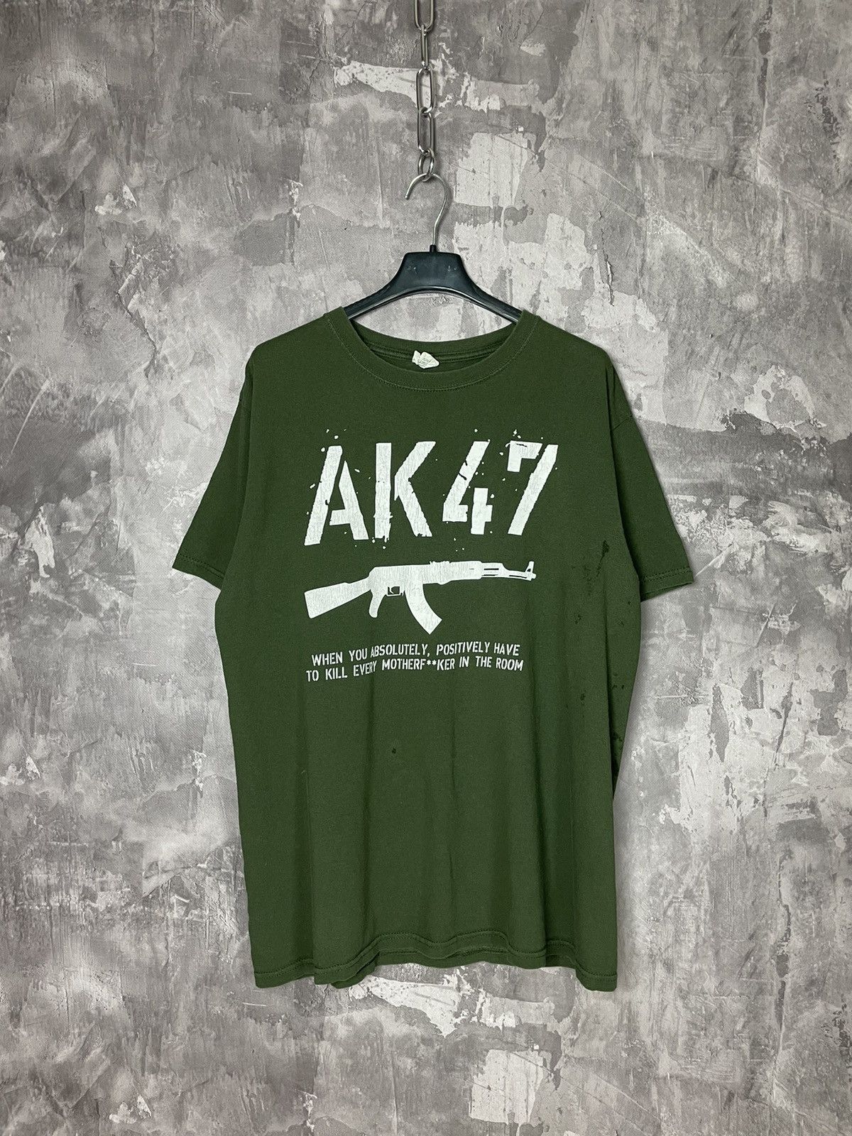 Vintage Vintage AK-47 Weapons Terror Y2K T-shirt Size M Size US M / EU 48-50 / 2 - 1 Thumbnail