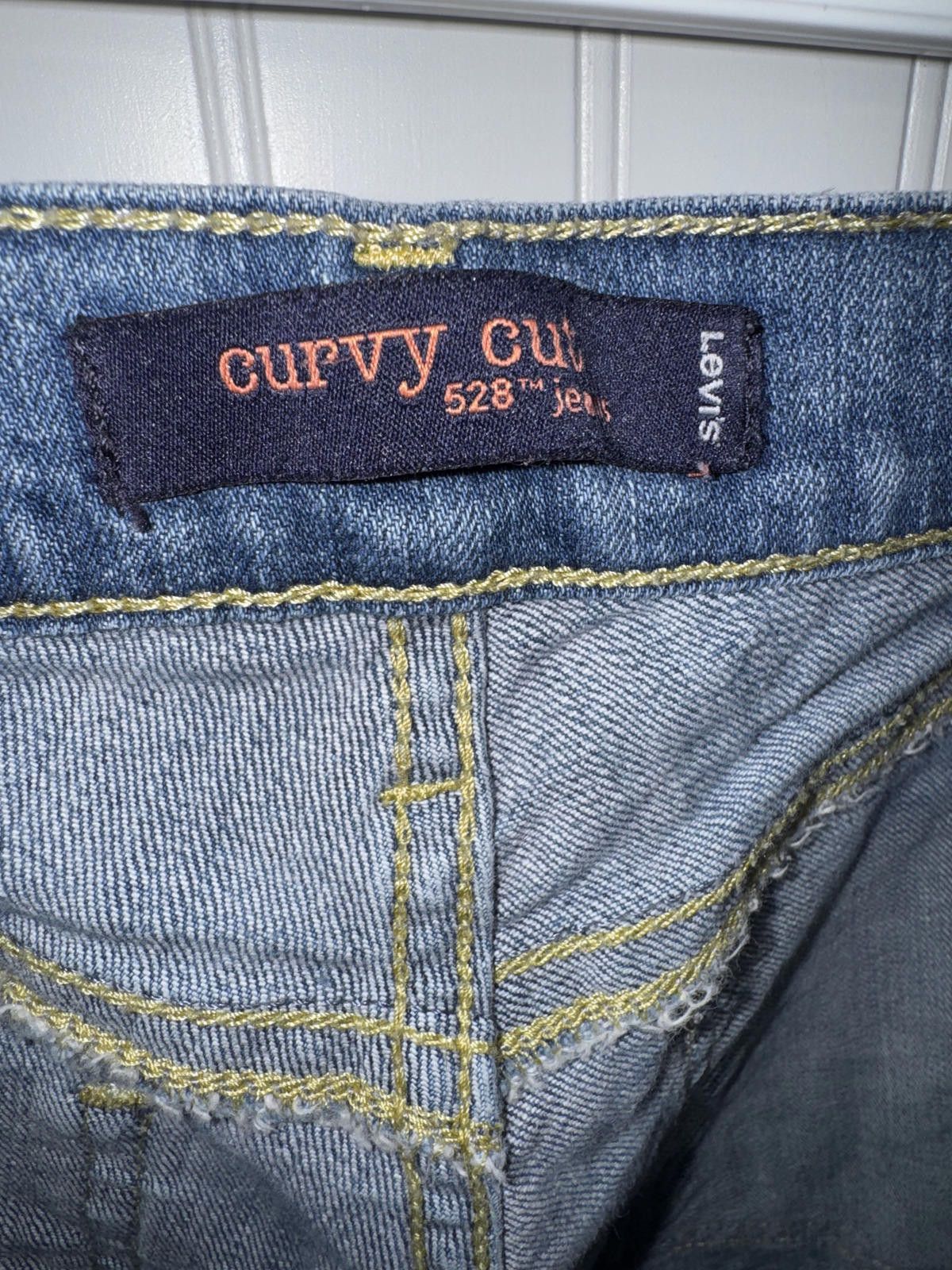 Levi's Levi's Women's 13M 528 Curvy Cut Medium Wash Jeans Size 24" / US 00 / IT 34 - 3 Thumbnail