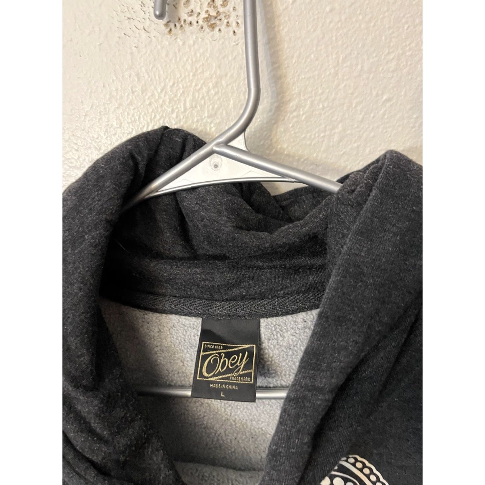 Obey VINTAGE Women’s Obey Sugar Skull Hoodie L Dark Gray Size L / US 10 / IT 46 - 3 Thumbnail