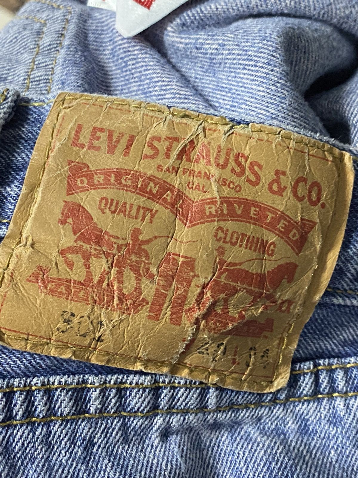 Levi's Vintage Levi’s 502 Distress Jeans Size US 40 / EU 56 - 17 Thumbnail