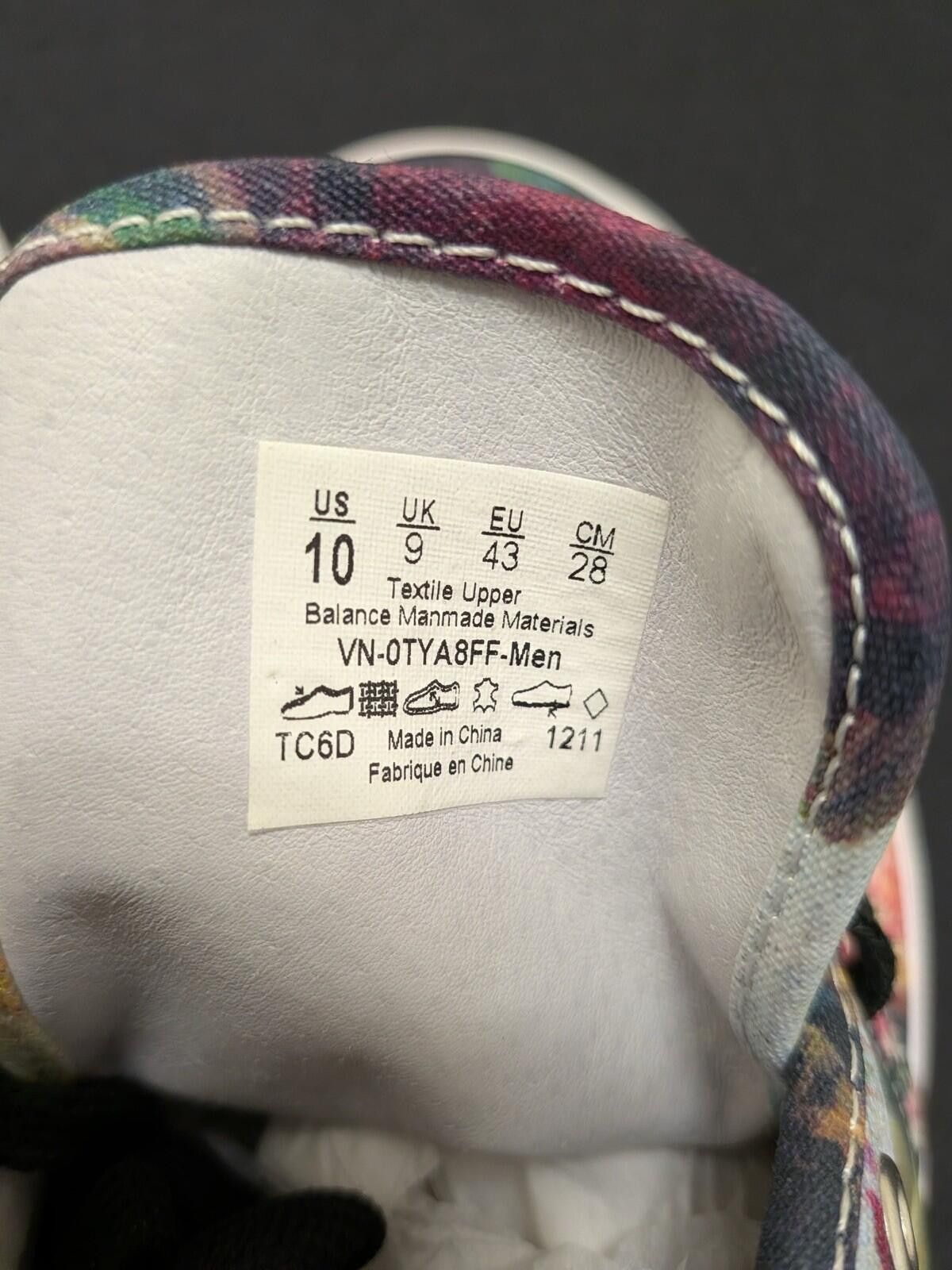 Vans VANS x Supreme Chukka 95 Power Corruption Lies PCL US10 Size US 10 / EU 43 - 2 Thumbnail