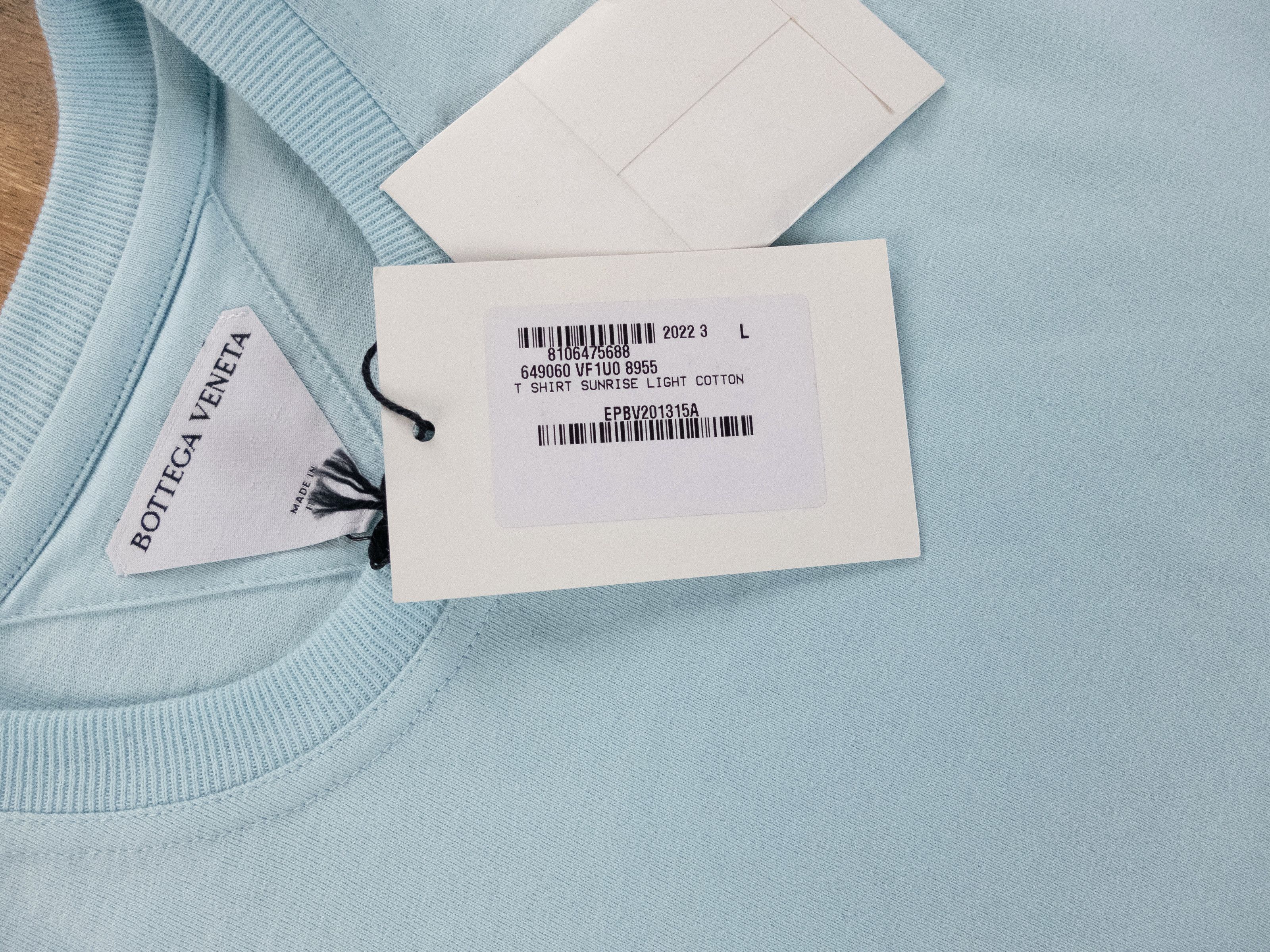 Bottega Veneta BOTTEGA VENETA Sunrise light blue cotton t-shirt Large q Size L / US 10 / IT 46 - 7 Thumbnail