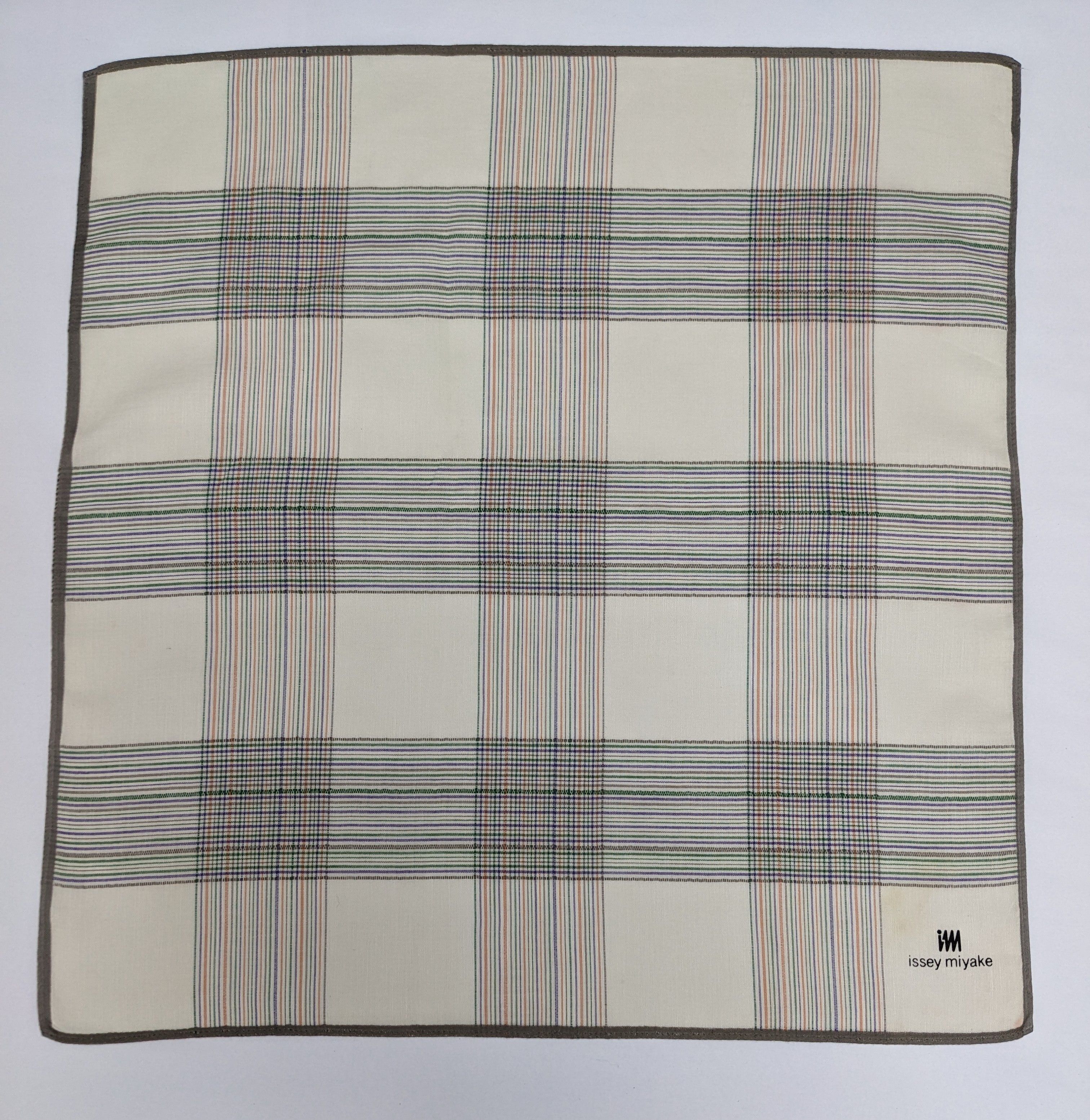 Issey Miyake VTG 80s/90s IM Issey Miyake Checked Handkerchief Size ONE SIZE - 3 Thumbnail