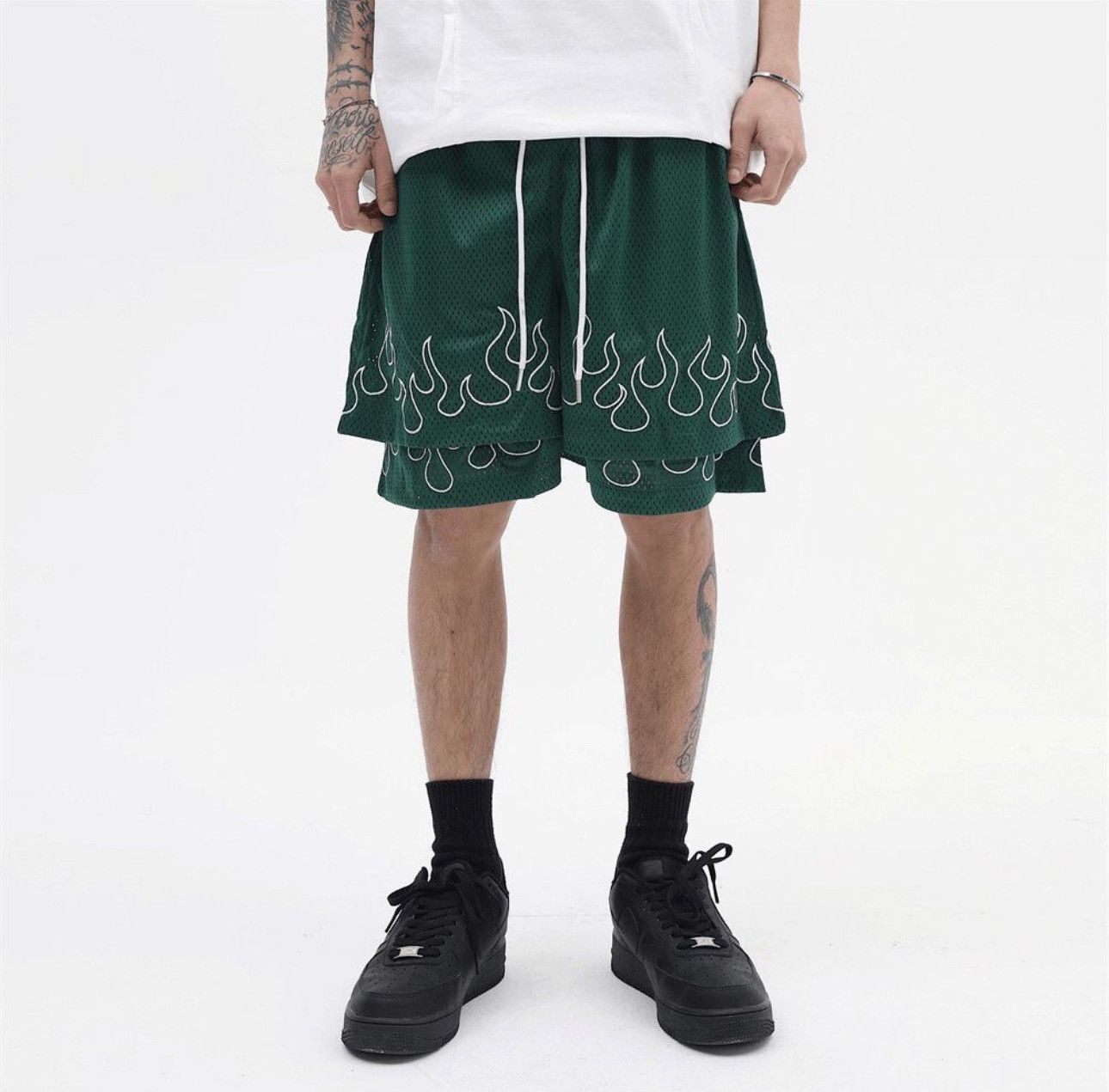 Other Fire Flame Green Shorts Size US 30 / EU 46 - 1 Thumbnail