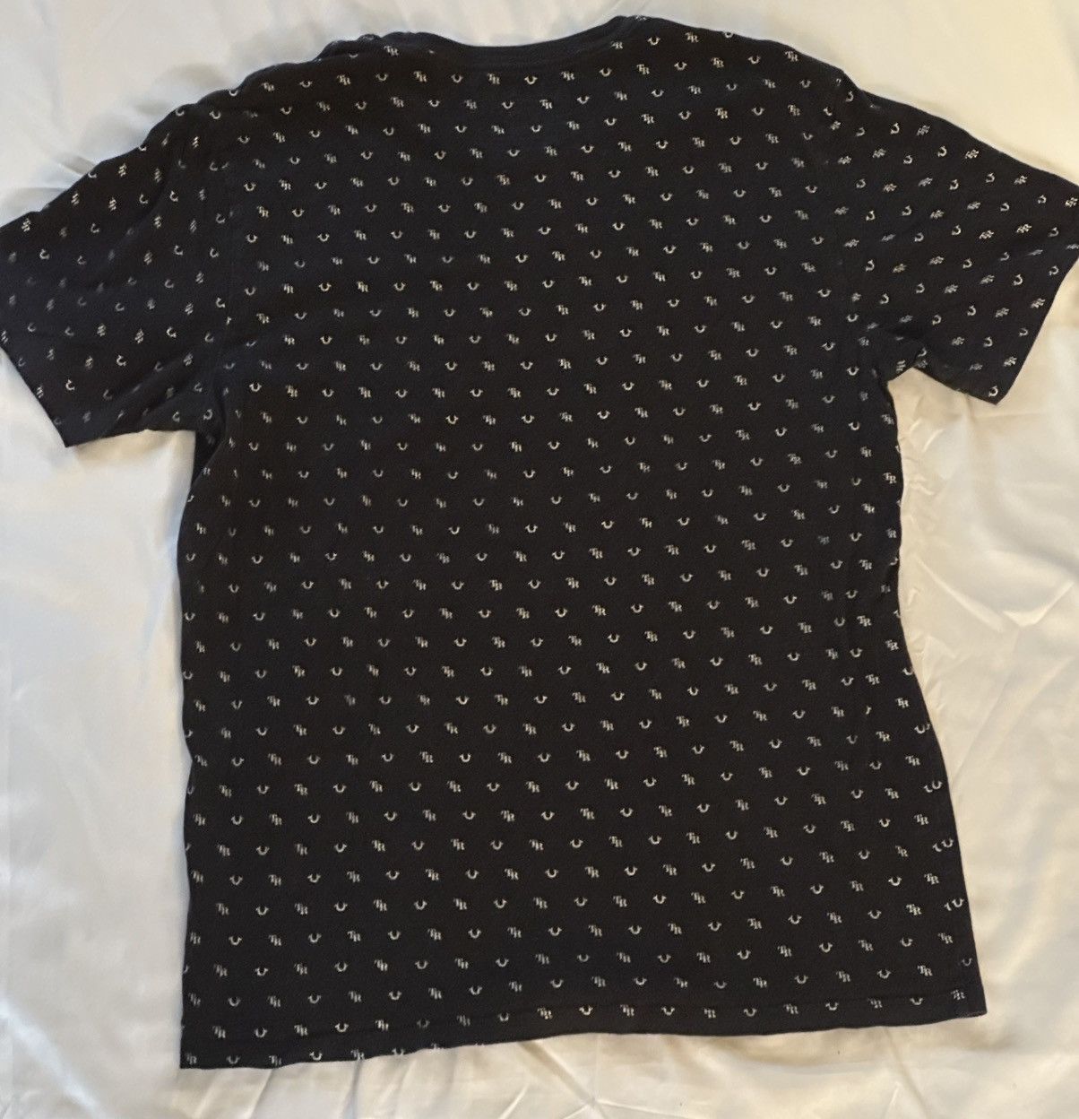 True Religion TRUE RELIGION AOP Repeating Logo Black Shirt Sz.M Size US M / EU 48-50 / 2 - 3 Thumbnail