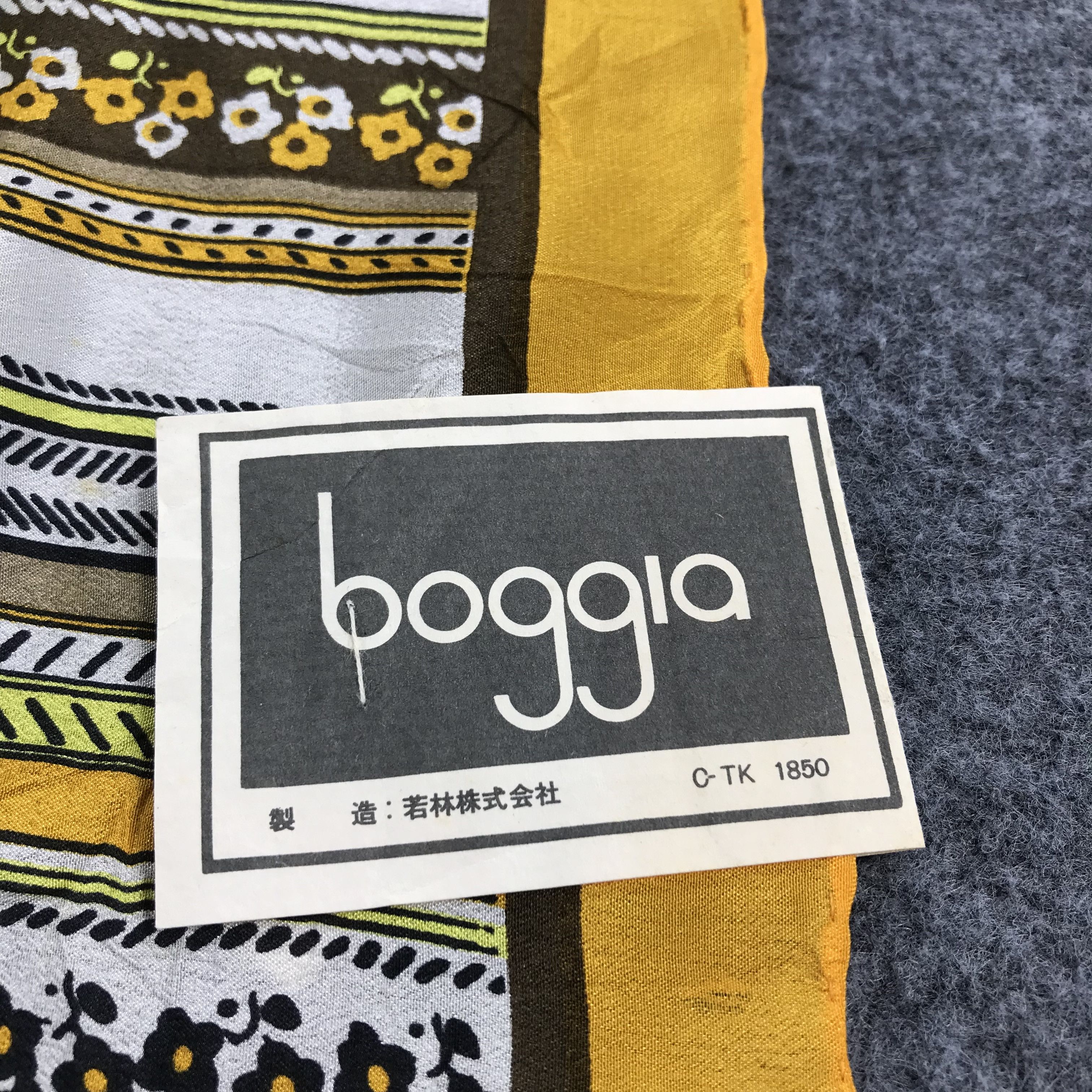Japanese Brand Boggia Bruno Silk Scarf M130 Size ONE SIZE - 4 Thumbnail
