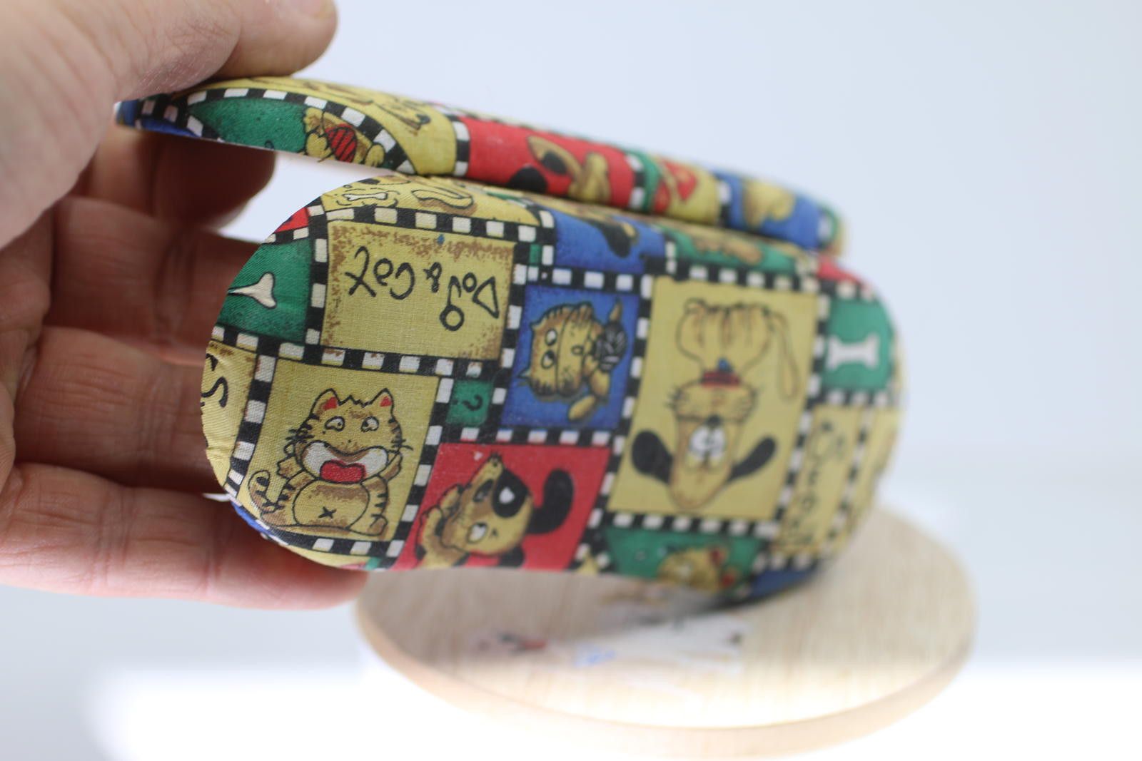 Genetic Manipulation Shinichiro Kuriya Dog&Cat Cartoon Eyeglasses Case HardShell Fabric OpticalCase Size ONE SIZE - 7 Thumbnail