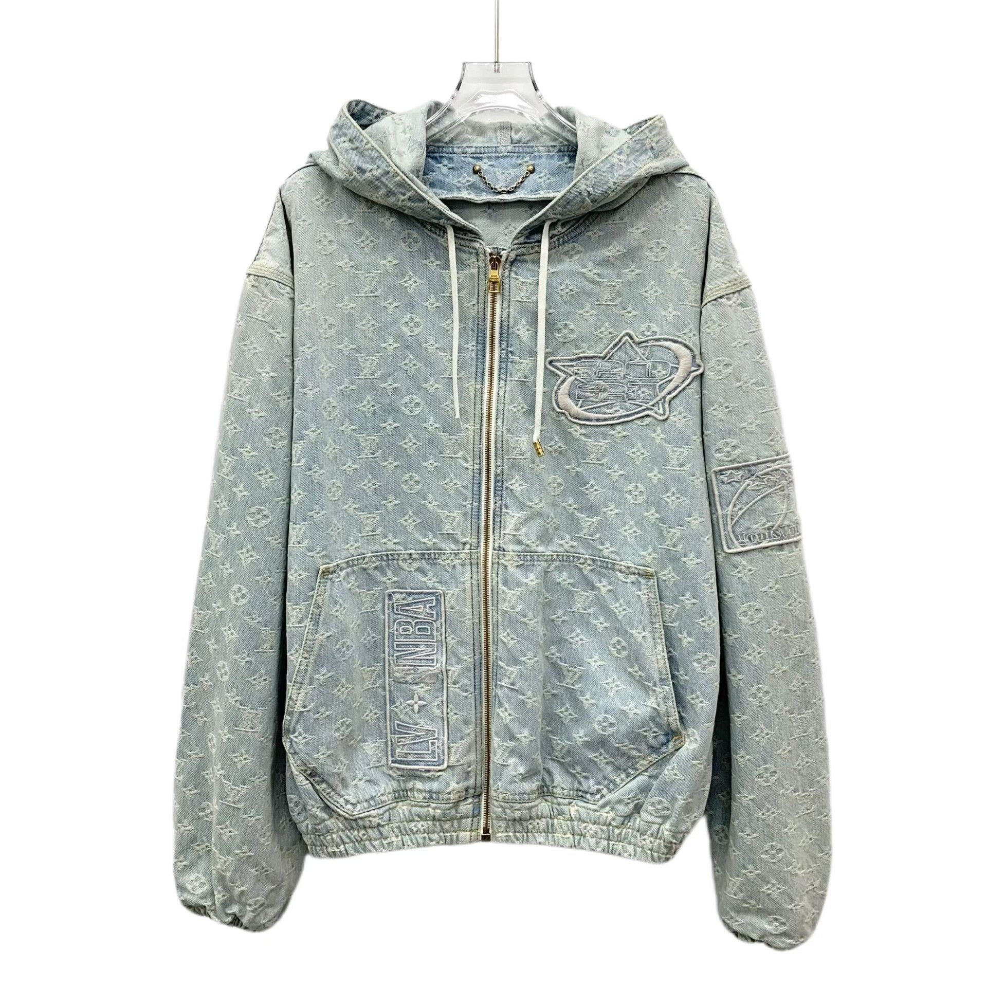 Louis Vuitton Louis Vuitton x NBA Monogram Jacquard Jacket 50 Size US M / EU 48-50 / 2 - 1 Thumbnail