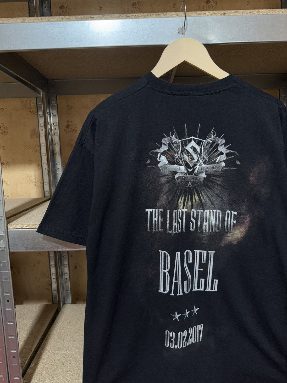Band Tees × Vintage Vintage Sabaton The Last Stand Of Basel Tour 2017 T-Shirt Size US XL / EU 56 / 4 - 4 Thumbnail