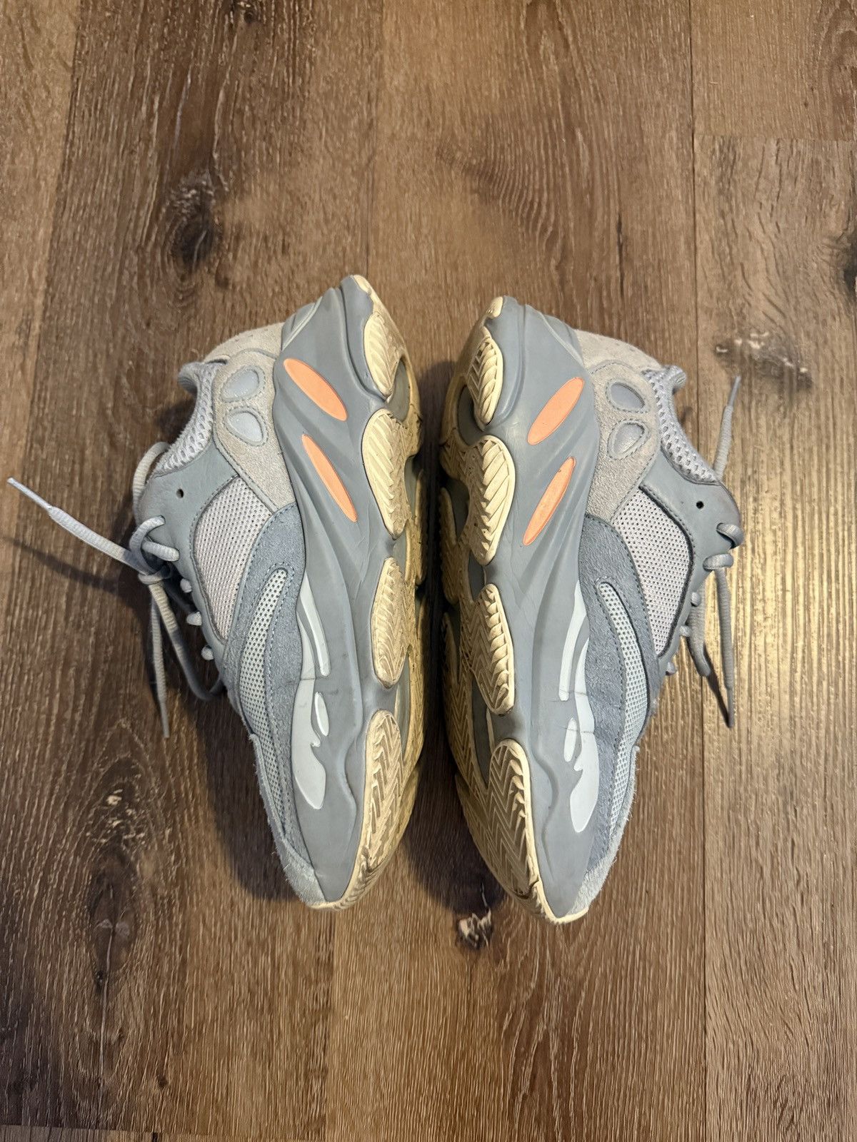 Adidas × Yeezy Adidas yeezy boost 700 inertia Size US 7 / EU 40 - 2 Thumbnail