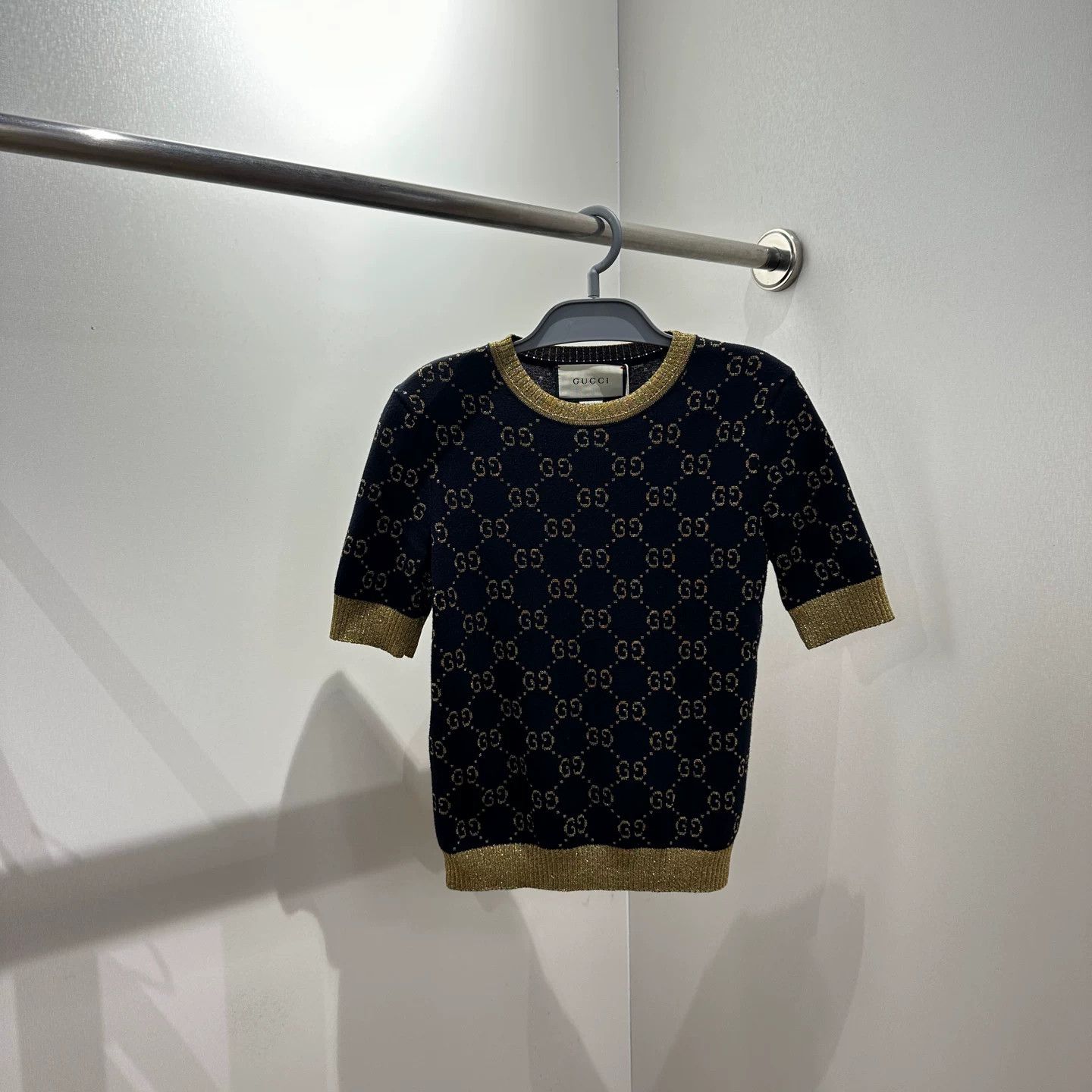Gucci Gucci Knit Gold T-Shirt XS Women Size XS / US 0-2 / IT 36-38 - 1 Thumbnail