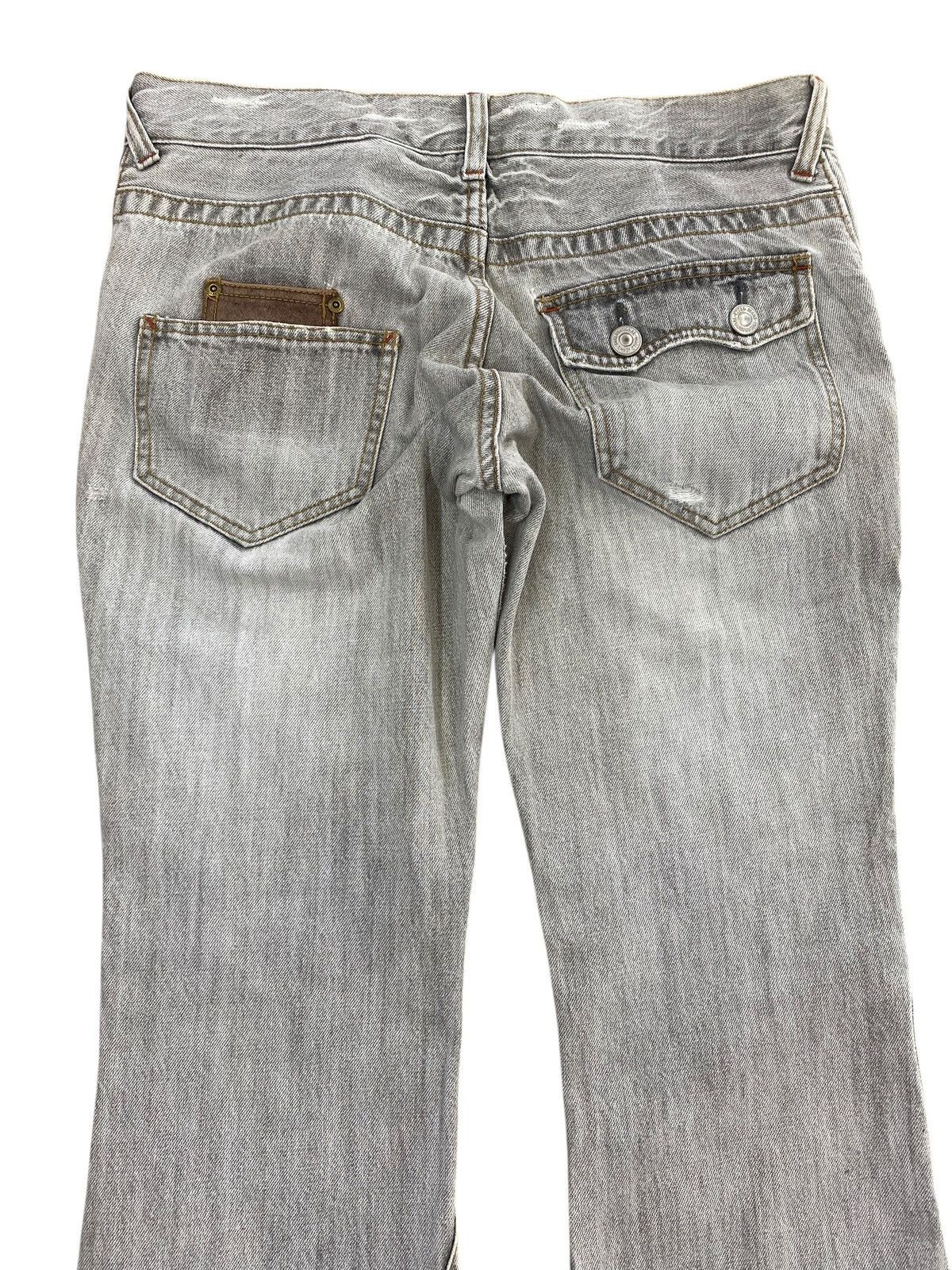 Japanese Brand Japanese Brand Faded Light Wash Style Flare Jeans Size US 34 / EU 50 - 4 Thumbnail