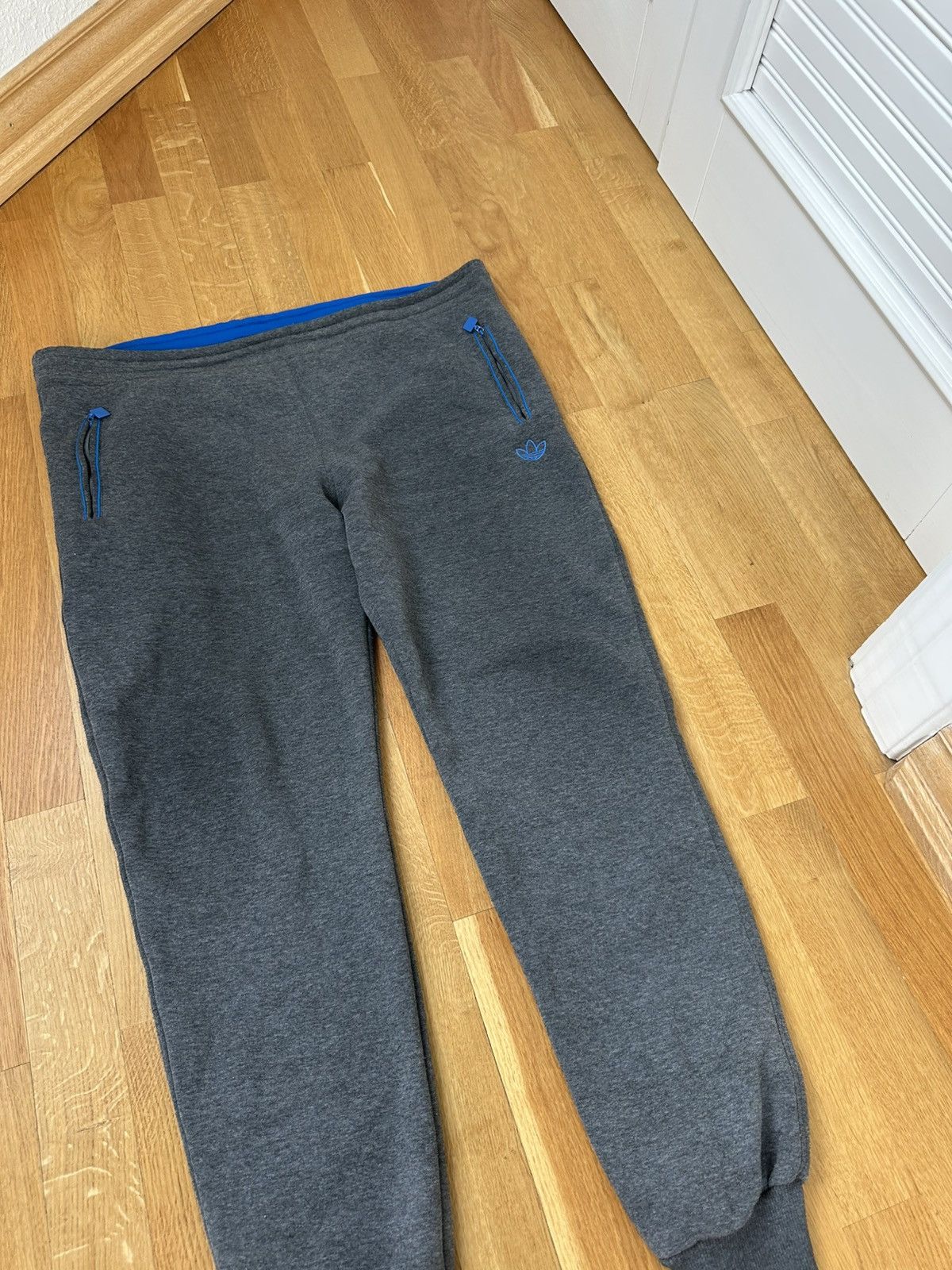 Adidas Vintage Adidas Oversize Pants Blue Embroidered Logo Gray Size US 39 - 4 Thumbnail