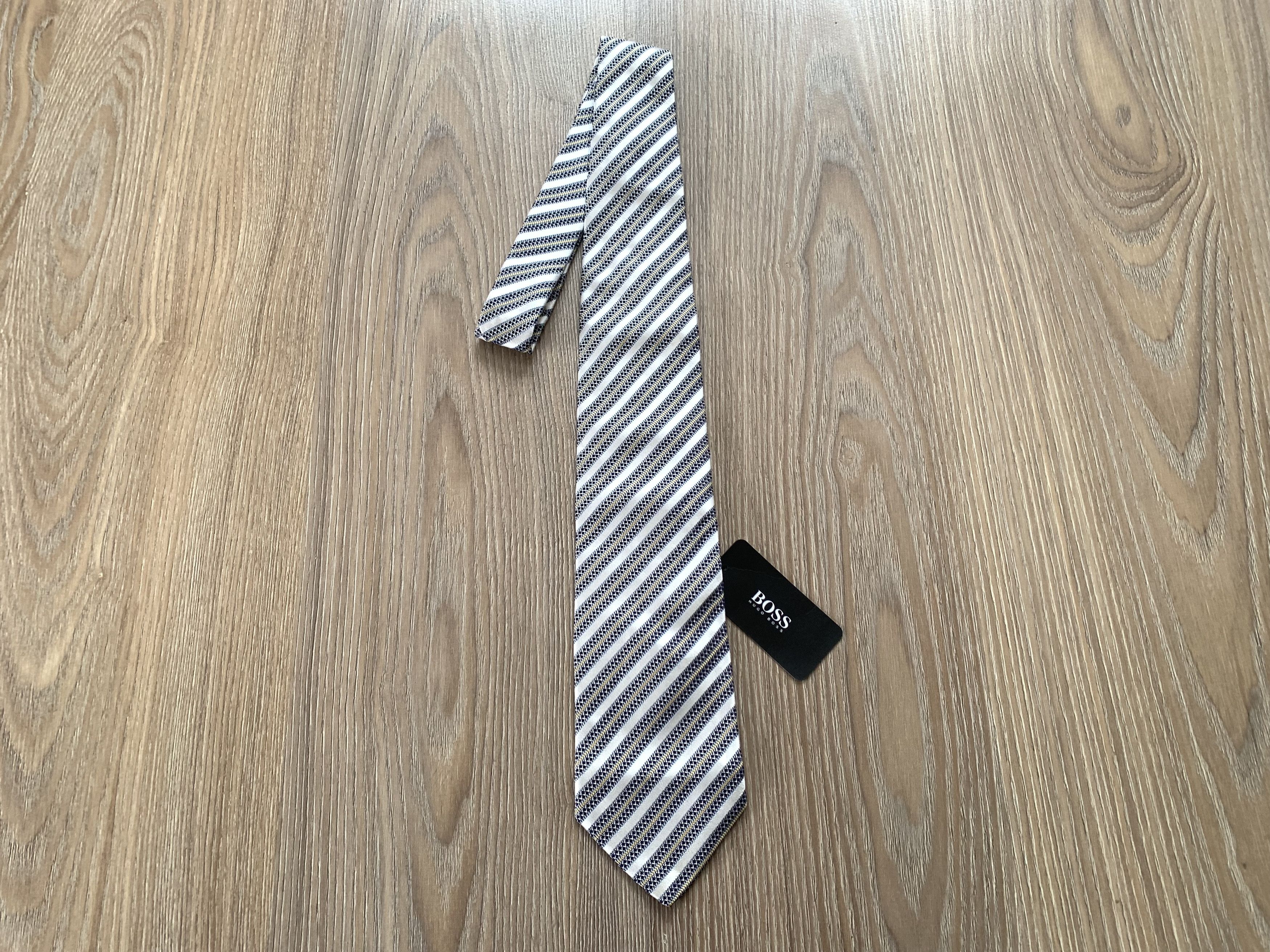 Hugo Boss Hugo Boss White Striped Silk Tie Size ONE SIZE - 2 Thumbnail