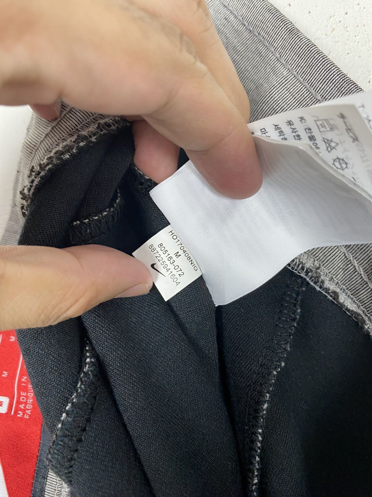 Nike Rare‼️ Nike Sweatpants Small Logo Size US 30 / EU 46 - 9 Thumbnail