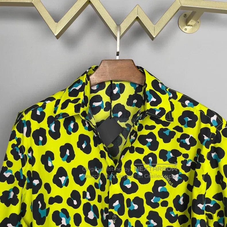 Versace Versace Printed single-breasted short sleeve lining Size US L / EU 52-54 / 3 - 6 Thumbnail