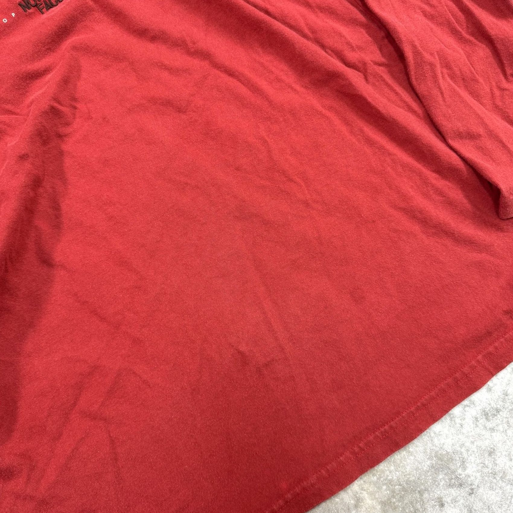 The North Face The North Face Shirt Mens M Red Long Sleeve Crewneck Logo Outdoors Hiking Tee Size US M / EU 48-50 / 2 - 3 Thumbnail