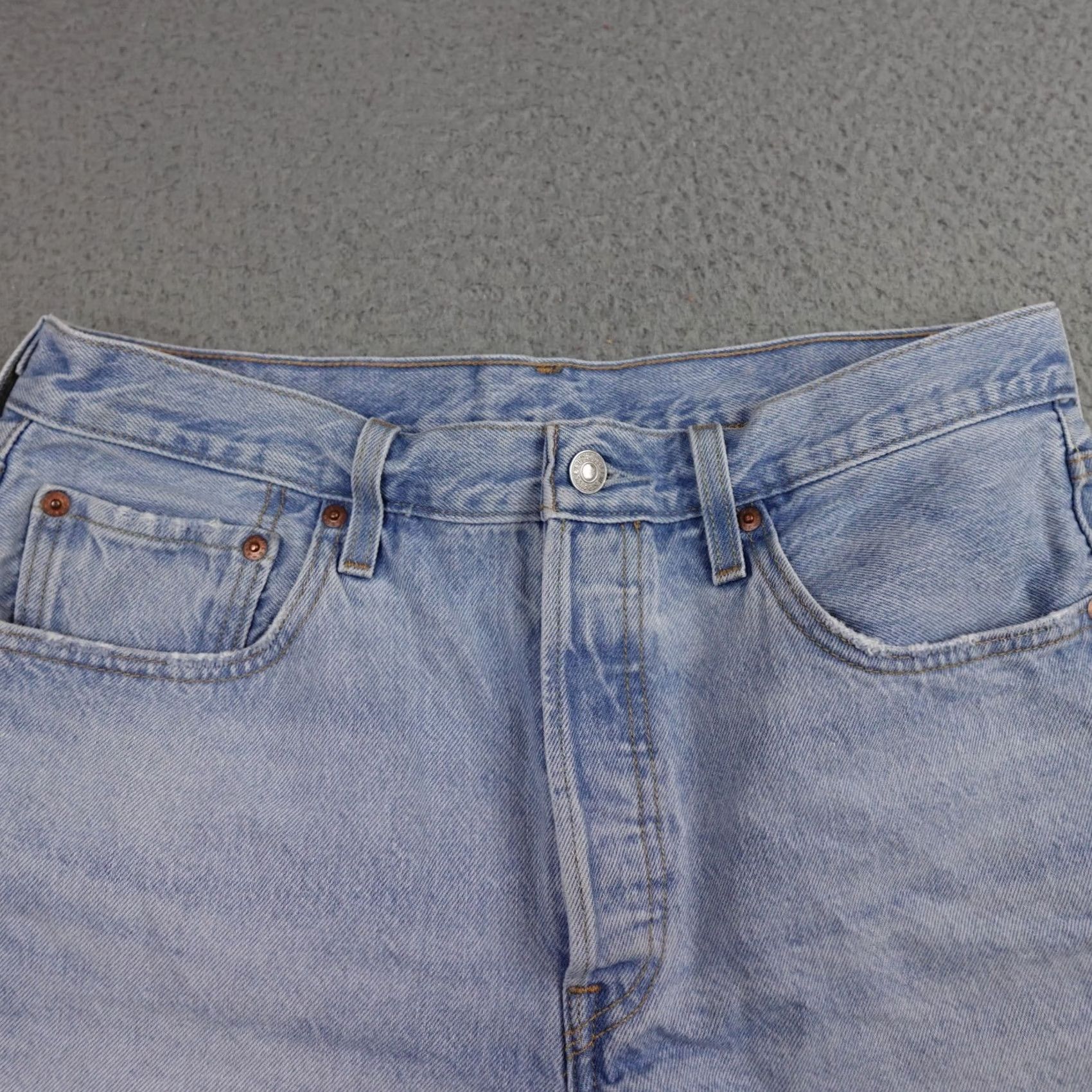 Levi's Levi's 501 Jean Shorts Womens 31 Blue Denim Cut Off Button Fly Light Wash Jorts Size 24" / US 00 / IT 34 - 5 Thumbnail