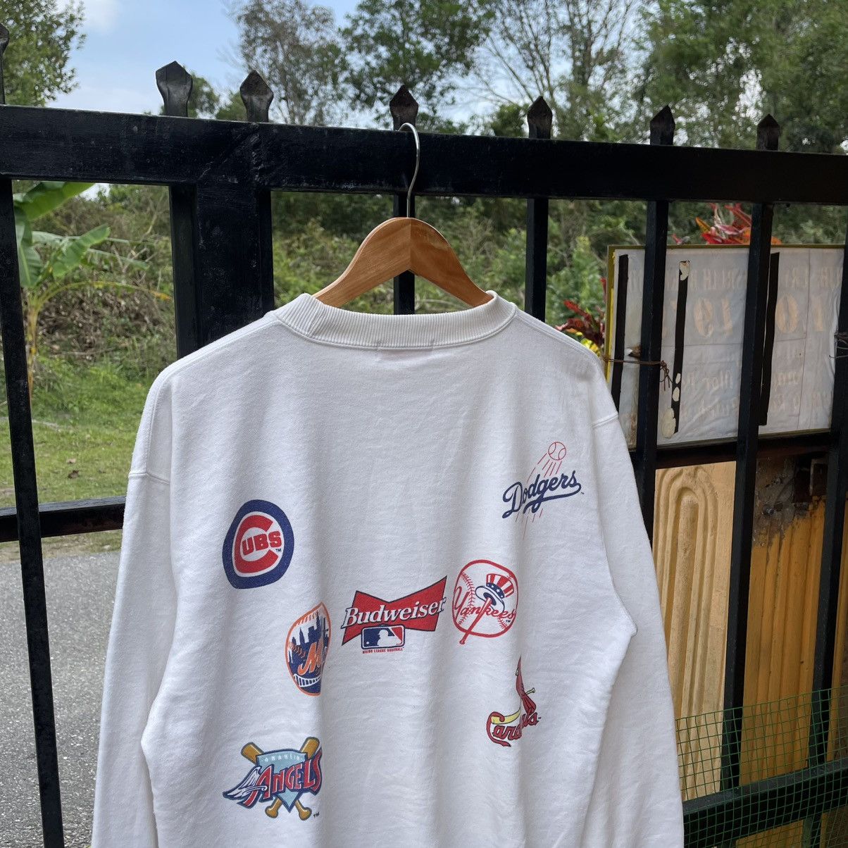 Budweiser 🔥Vintage Budweiser X MLB American Sports Crewneck Sweatshirt Size US M / EU 48-50 / 2 - 2 Thumbnail