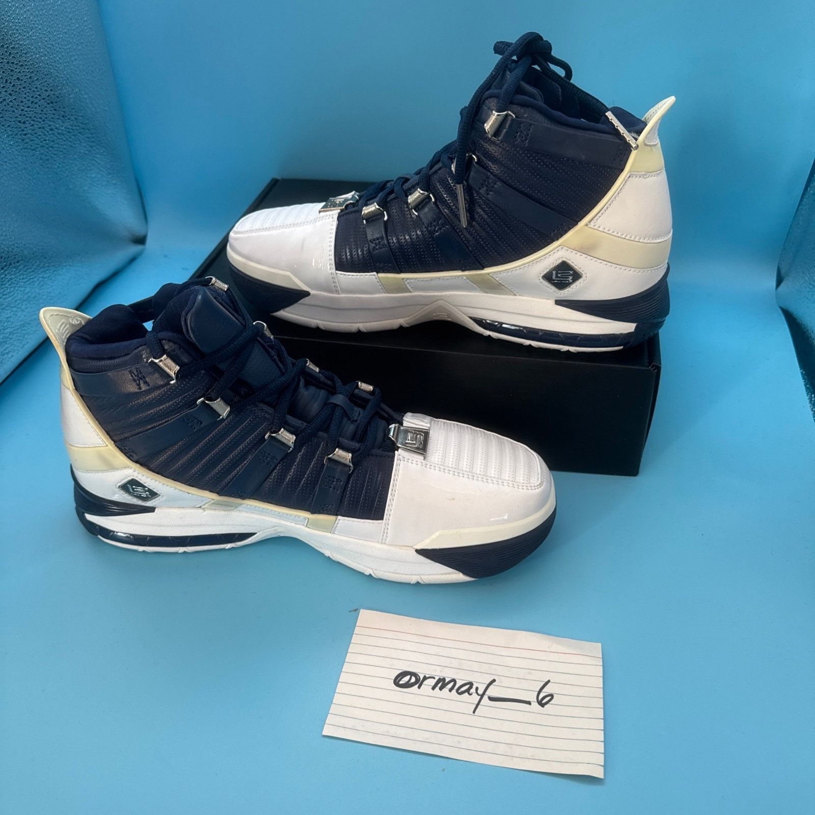 Nike Nike Zoom Lebron III Midnight Navy m8.5 w10 Size US 8.5 / EU 41-42 - 2 Thumbnail