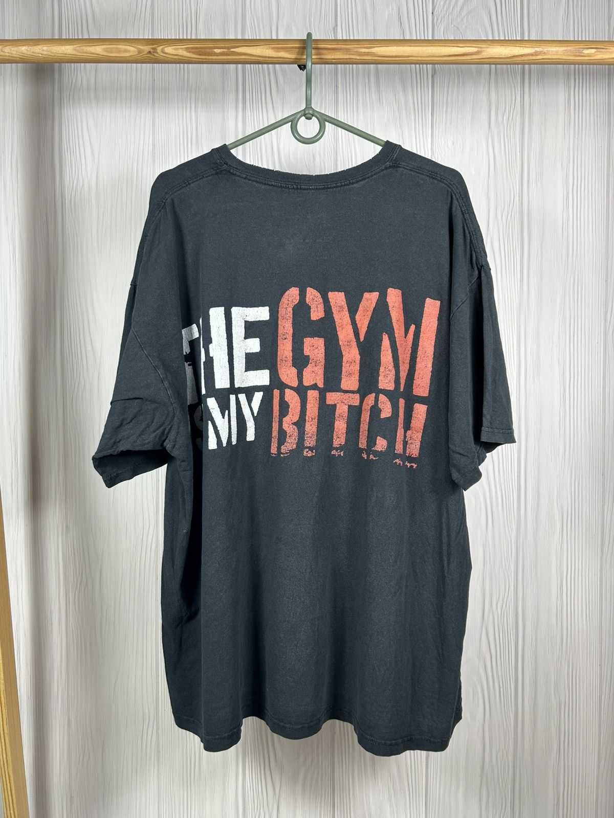 Band Tees Vintage Anger Management The Gym Is My Bitch Distressed Tee Size US XXL / EU 58 / 5 - 2 Thumbnail