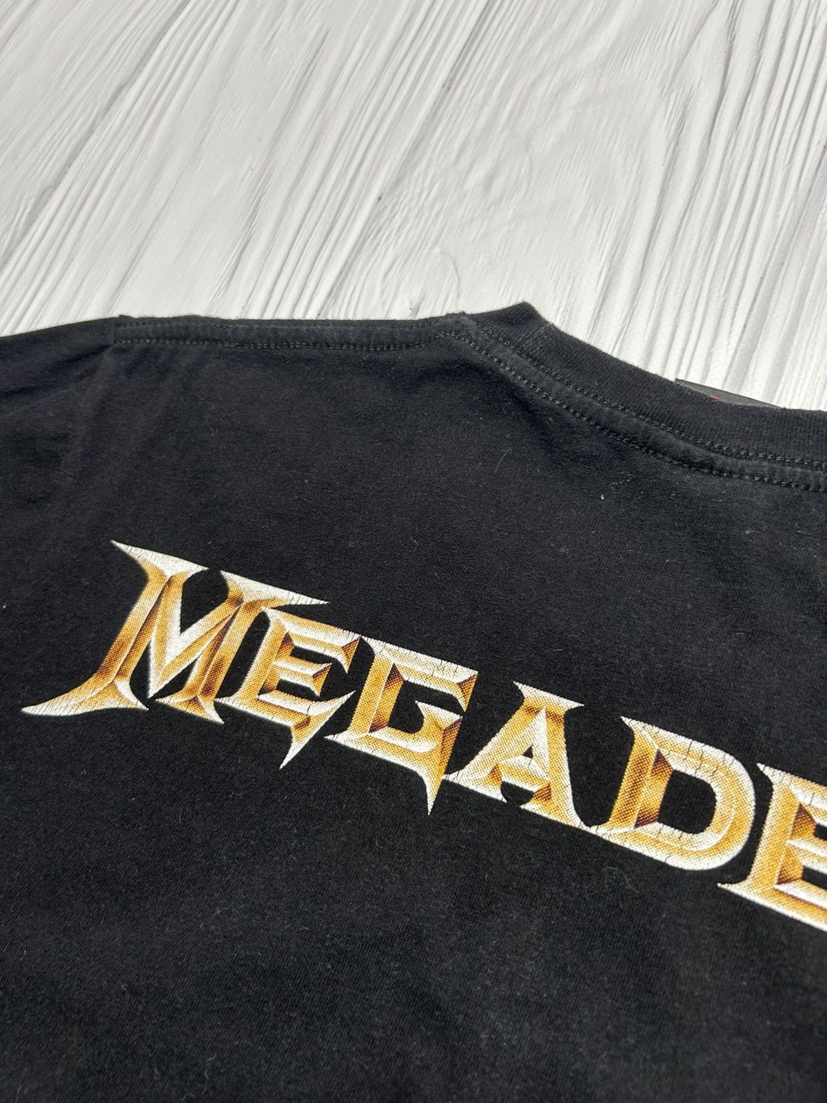Band Tees Rare Megadeth Arsenal Of Megadeth Album T-Shirt Size M Size US M / EU 48-50 / 2 - 15 Thumbnail
