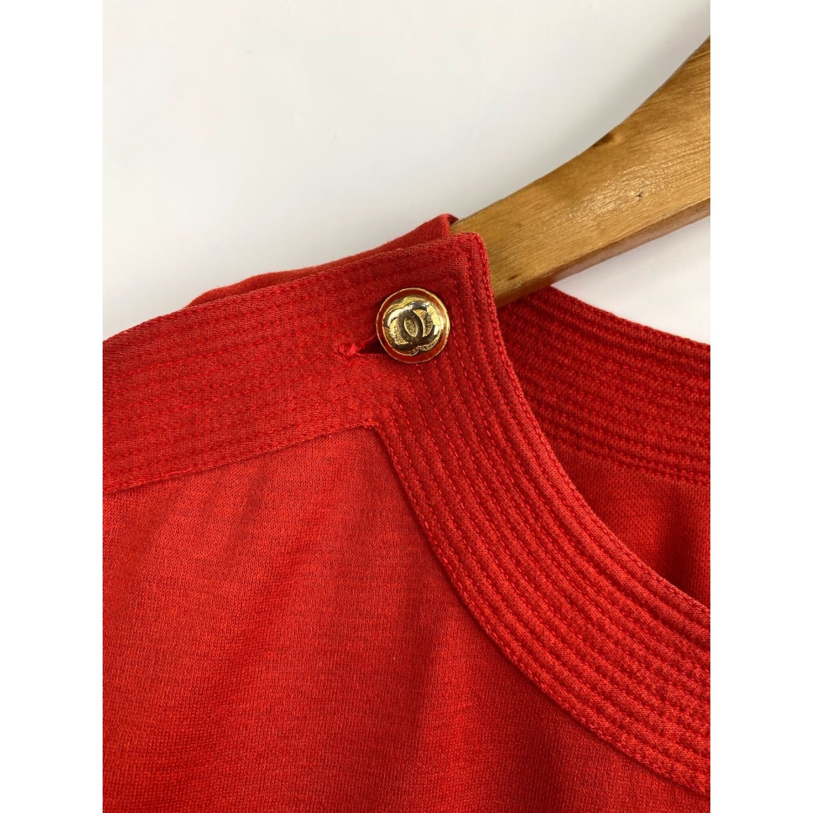 Chanel VINTAGE Chanel T-Shirt Womens 38 Red 80s Made in France Size XS / US 0-2 / IT 36-38 - 5 Thumbnail