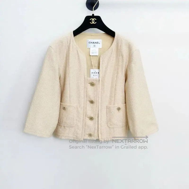 Chanel Chanel Beige Short Coat for Women . Size S / US 4 / IT 40 - 1 Thumbnail