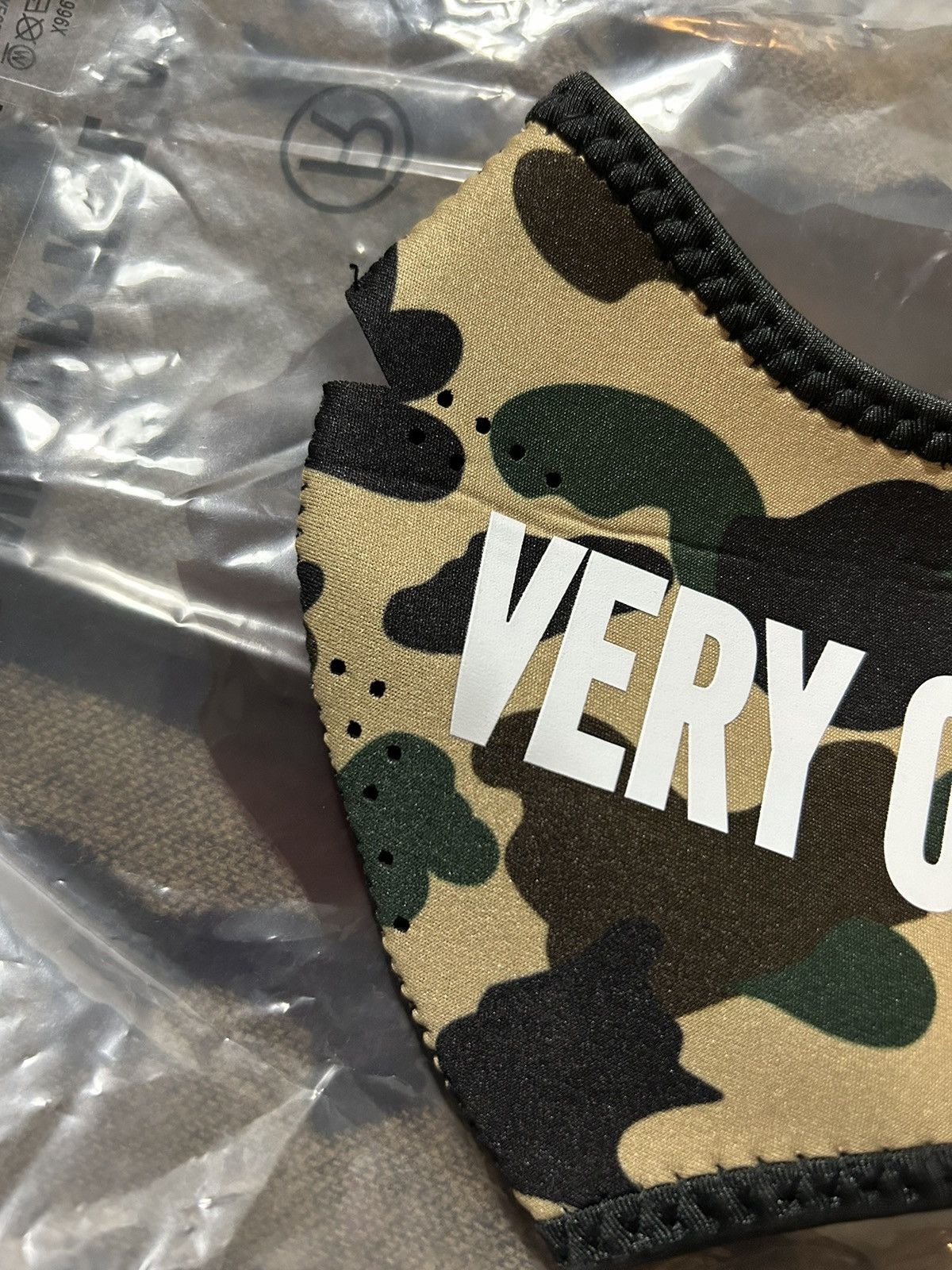 Bape × October's Very Own Bape x OVO 1st Camo Mask Size ONE SIZE - 9 Thumbnail