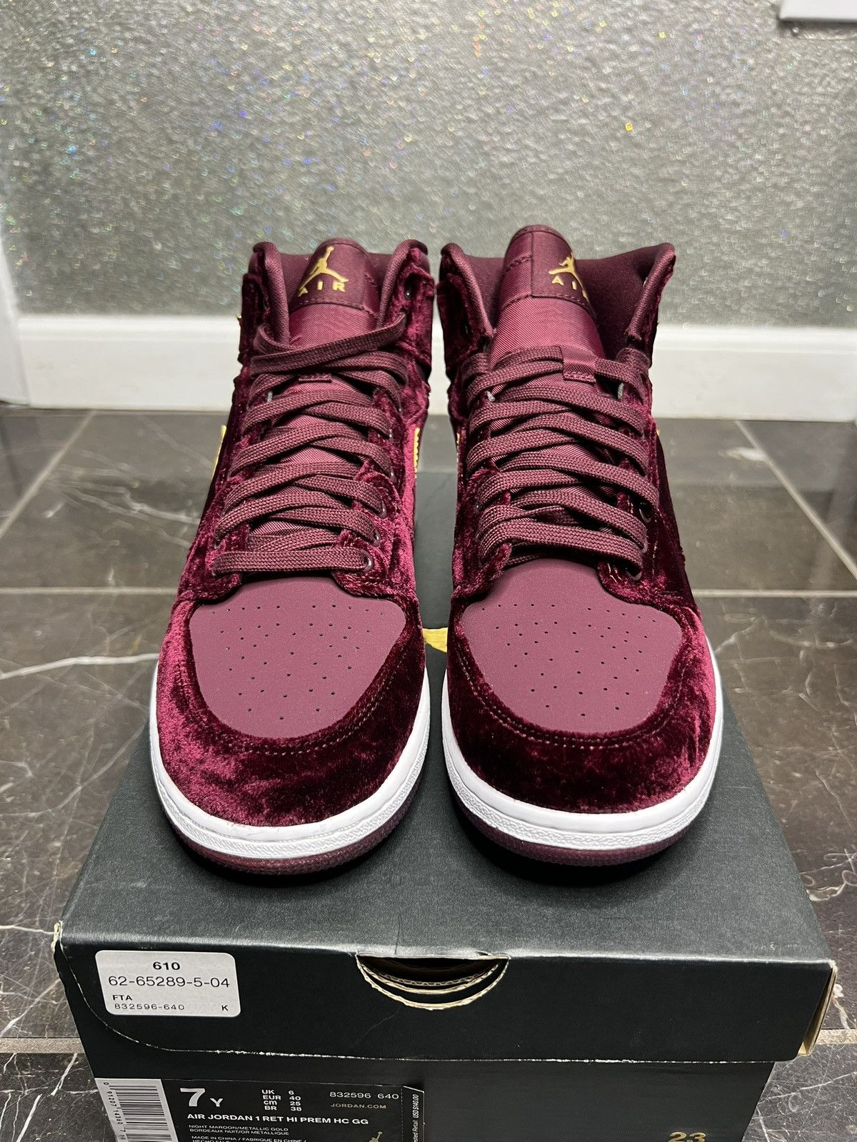 Jordan Brand Jordan Heiress Night Maroon 1s (2016) DS GS 7Y! Size US 7 / EU 40 - 1 Thumbnail