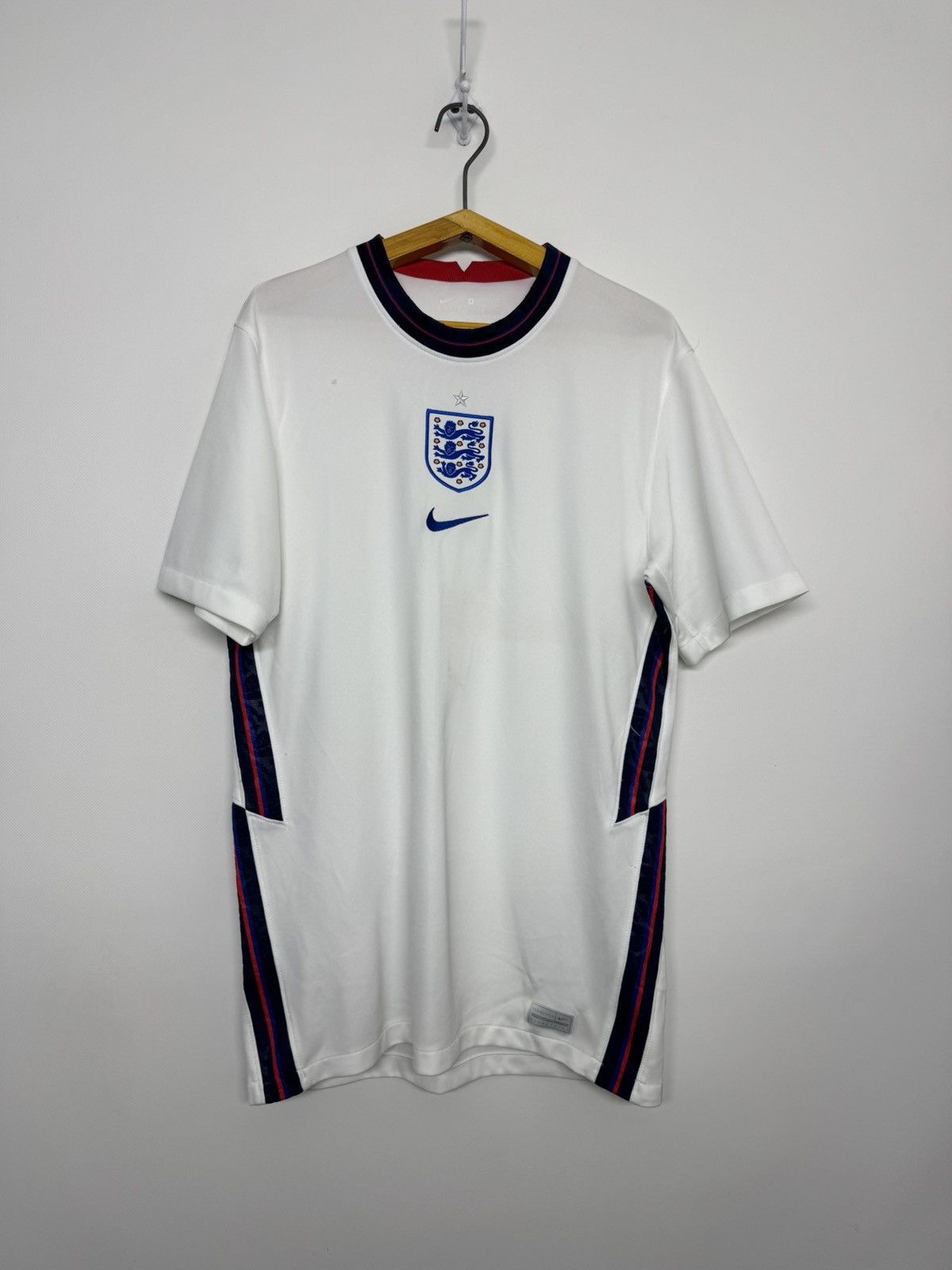 Nike Vintage Nike England National Team T-shirt jersey Size US S / EU 44-46 / 1 - 2 Thumbnail