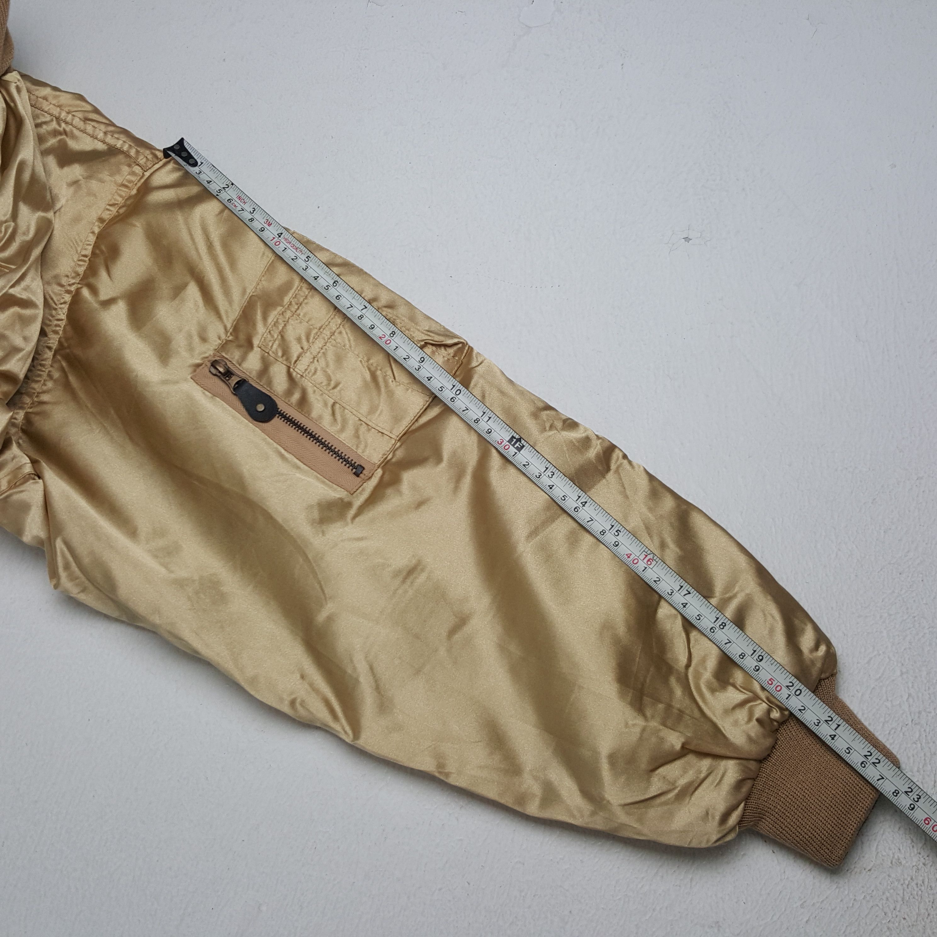 Japanese Brand × Vintage Vintage Suntory Coffee Boss Reversible Bomber Jacket Size US L / EU 52-54 / 3 - 7 Thumbnail