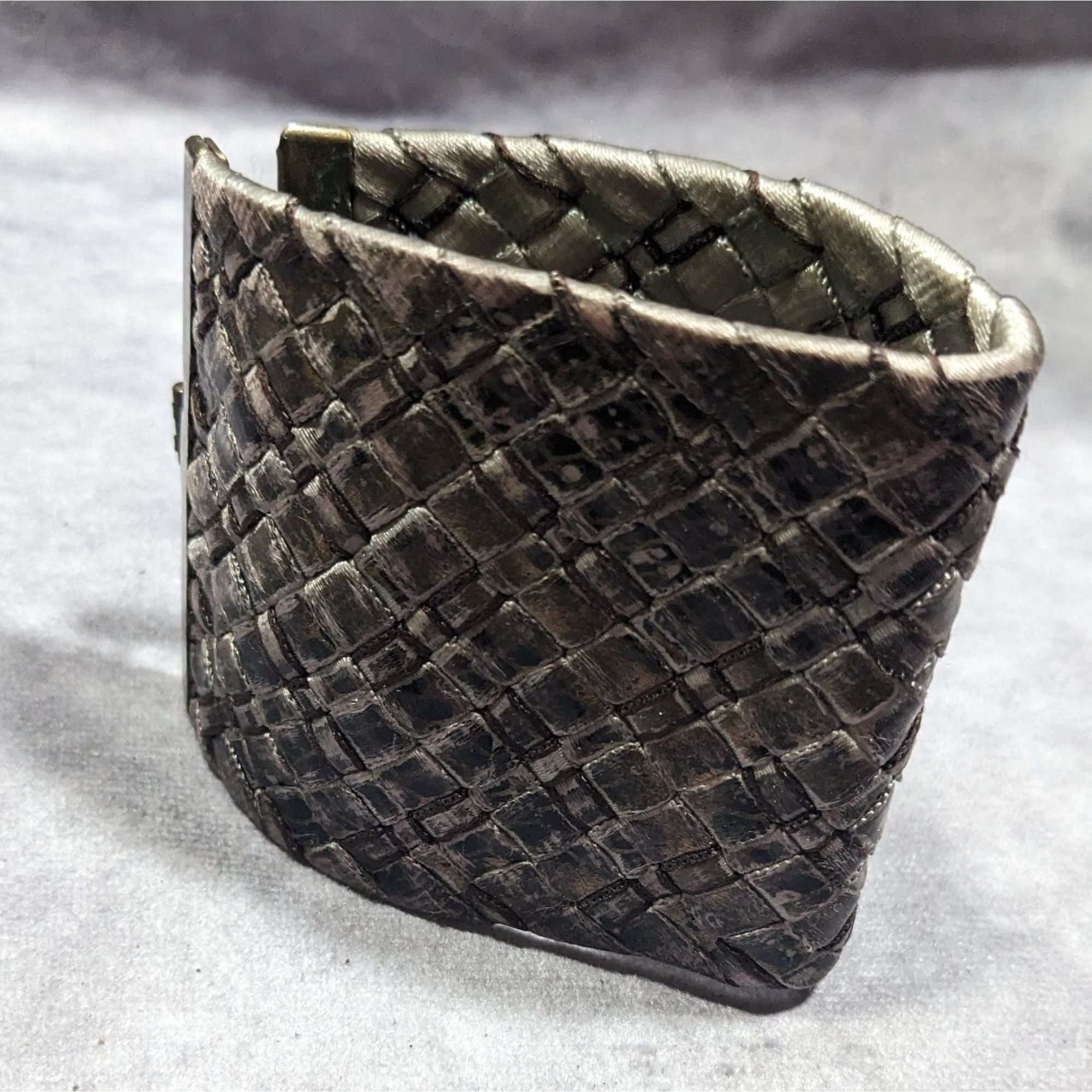 Other Distressed Metallic Wide Woven Ribbon Bracelet Size ONE SIZE - 8 Thumbnail