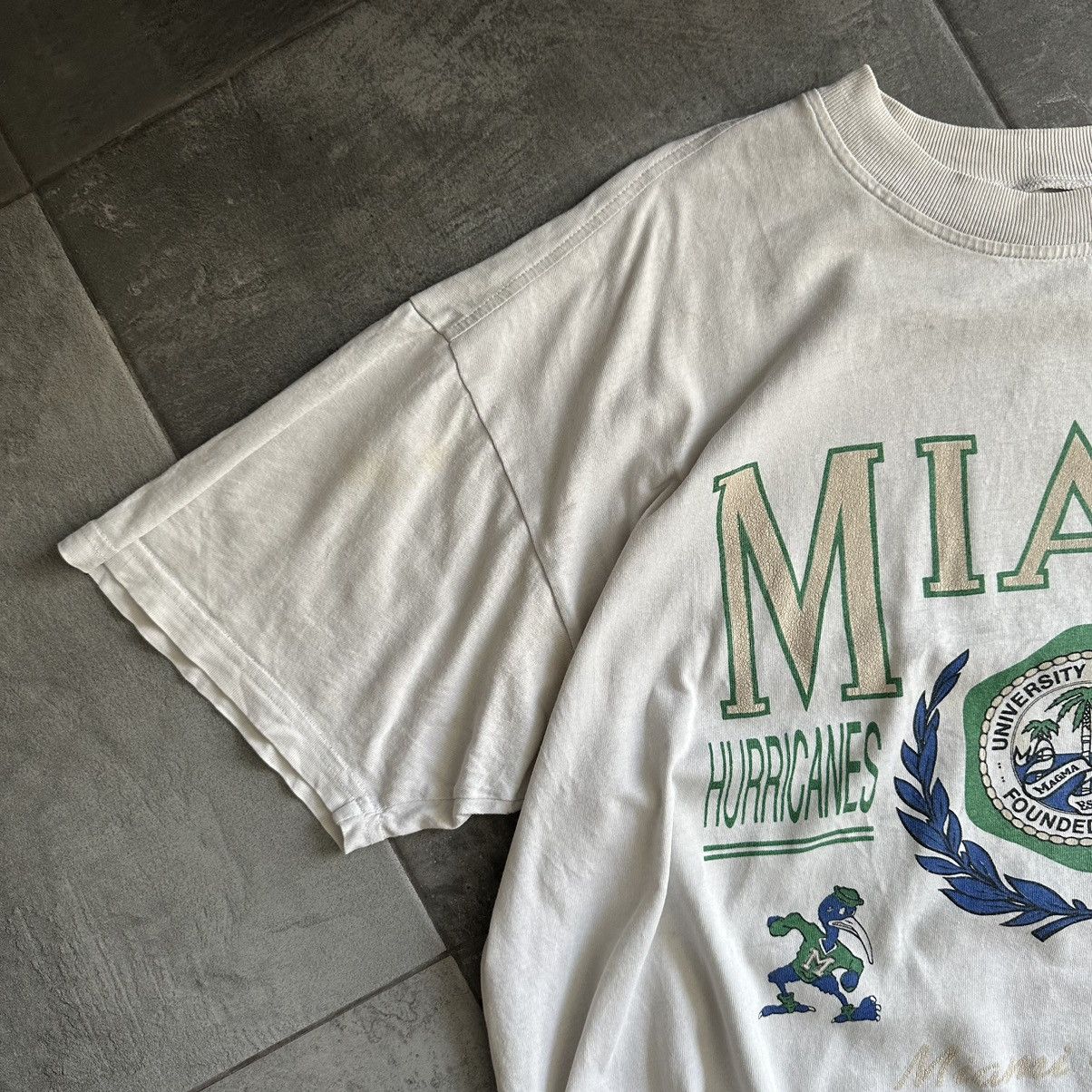Designer × Vintage Vintage Miami Hurricanes T-shirts University Of Miami Y2K Size US XL / EU 56 / 4 - 3 Thumbnail