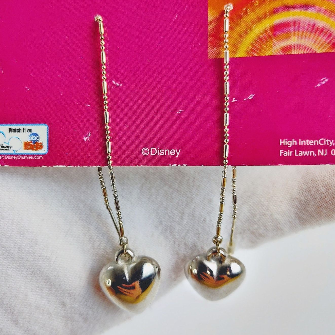 Disney That's So Raven SilverToned Heart Drop Earrings NWT RARE H2F Size ONE SIZE - 2 Thumbnail