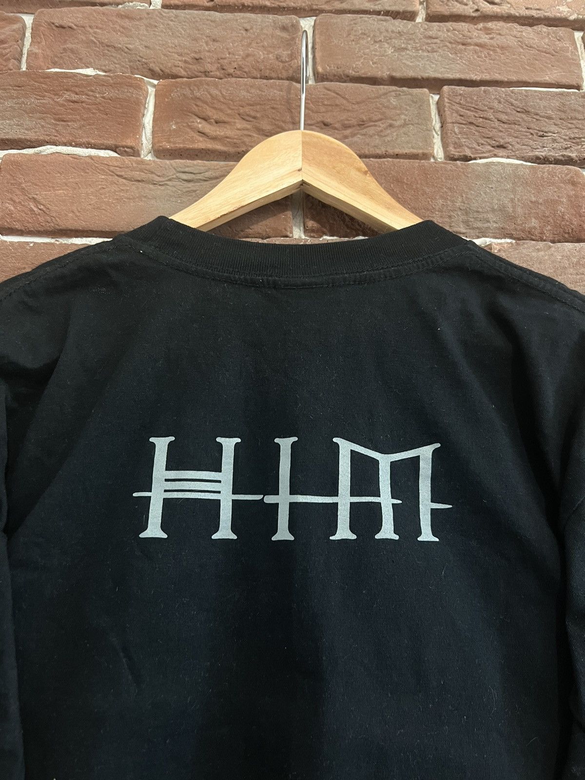 Band Tees Rare Vintage 00s HIM Rock Pop Band Tshirt Y2K Large Suede Size US M / EU 48-50 / 2 - 4 Thumbnail