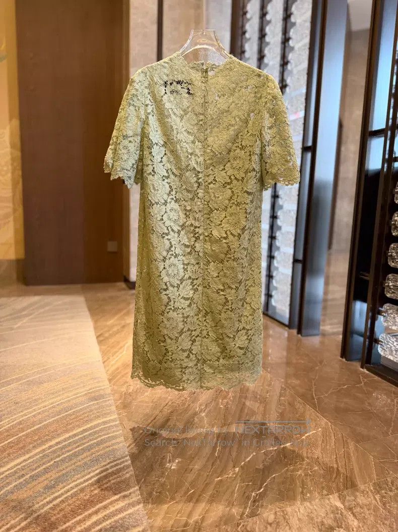 Valentino Valentino Fresh lace dress Size S / US 4 / IT 40 - 2 Thumbnail