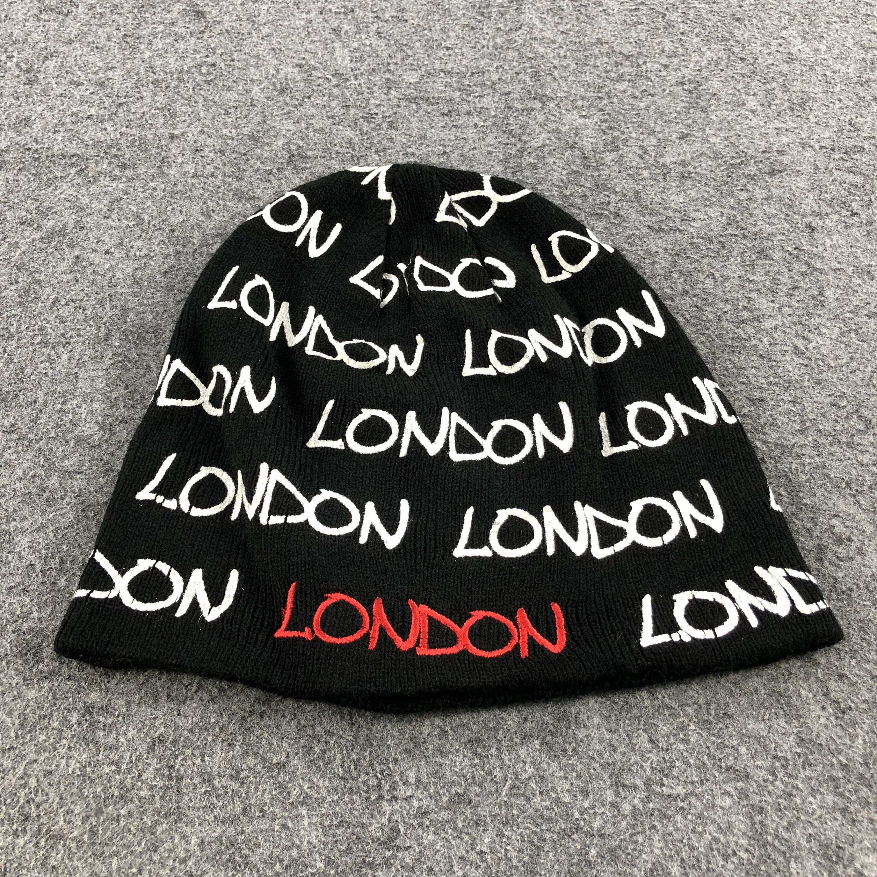 Robin Ruth Robin Ruth London Beanie Snowcap Snow Hat B115 Size ONE SIZE - 1 Thumbnail