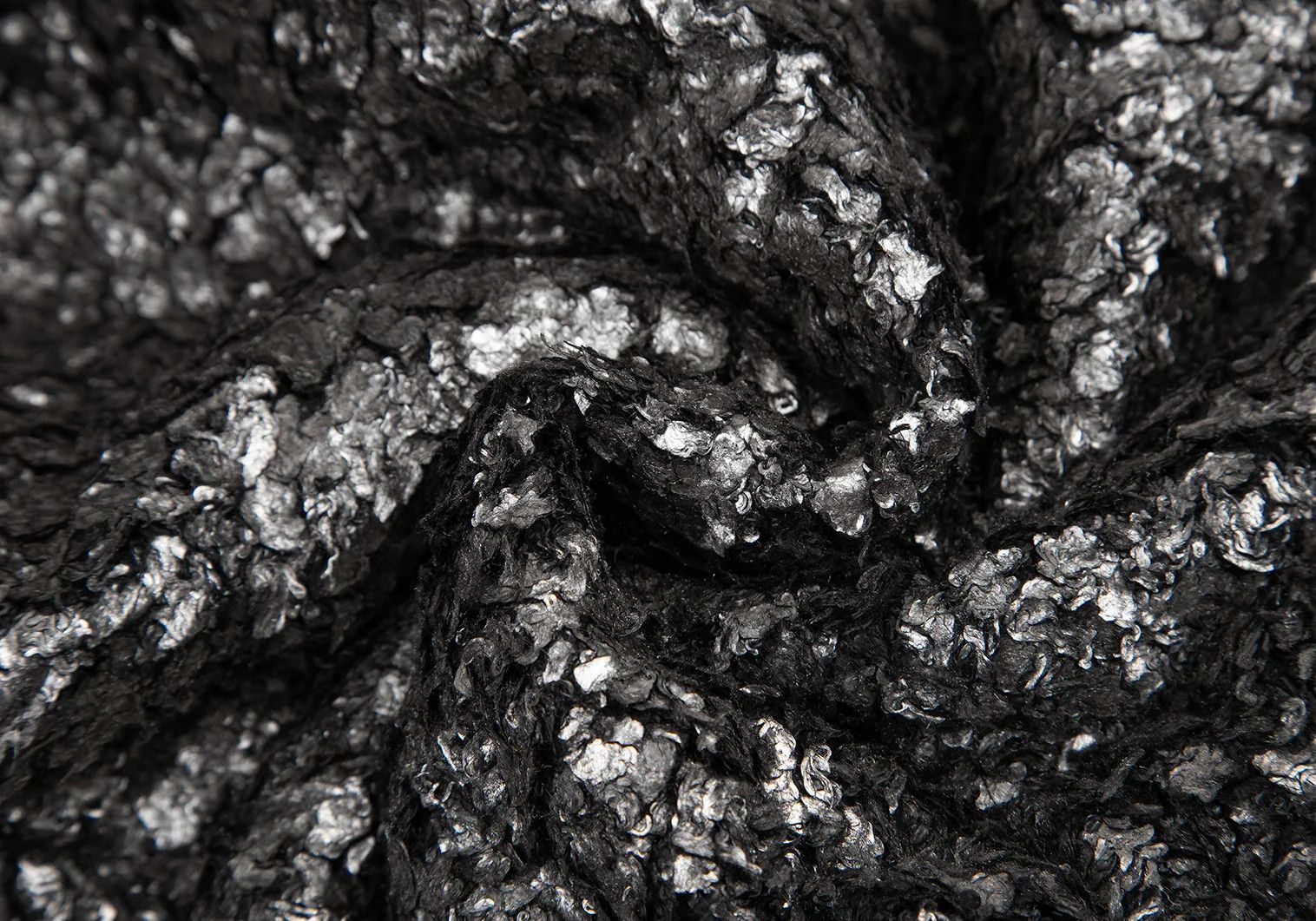 Issey Miyake Foil Print Fur Half Coat in Black Silver, Size M Size US M / EU 48-50 / 2 - 16 Thumbnail