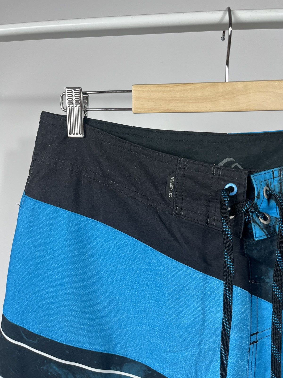 Quiksilver Quiksilver Board Shorts Blue Black Striped Surf Swim Trunks Size US 34 / EU 50 - 4 Thumbnail