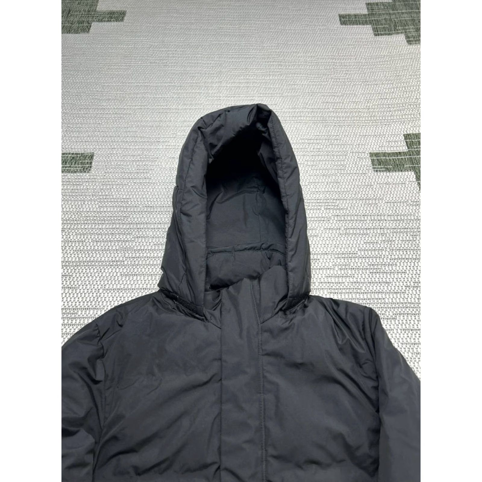 Uniqlo Uniqlo Jacket Womens Small Black Down Insulated Full Zip Puffer Size S / US 4 / IT 40 - 2 Thumbnail