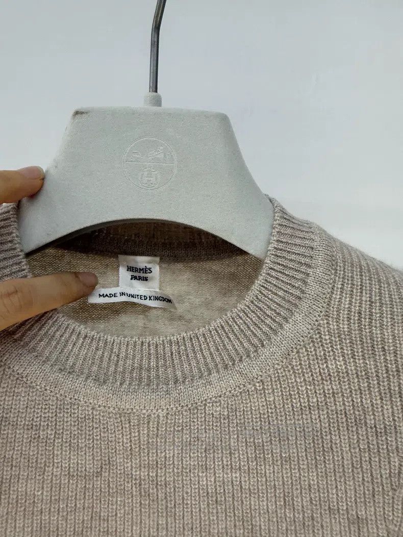 Hermes Hermes Oatmeal Classic Short-Sleeve 100% Cashmere Knit Swe Size XS / US 0-2 / IT 36-38 - 2 Thumbnail