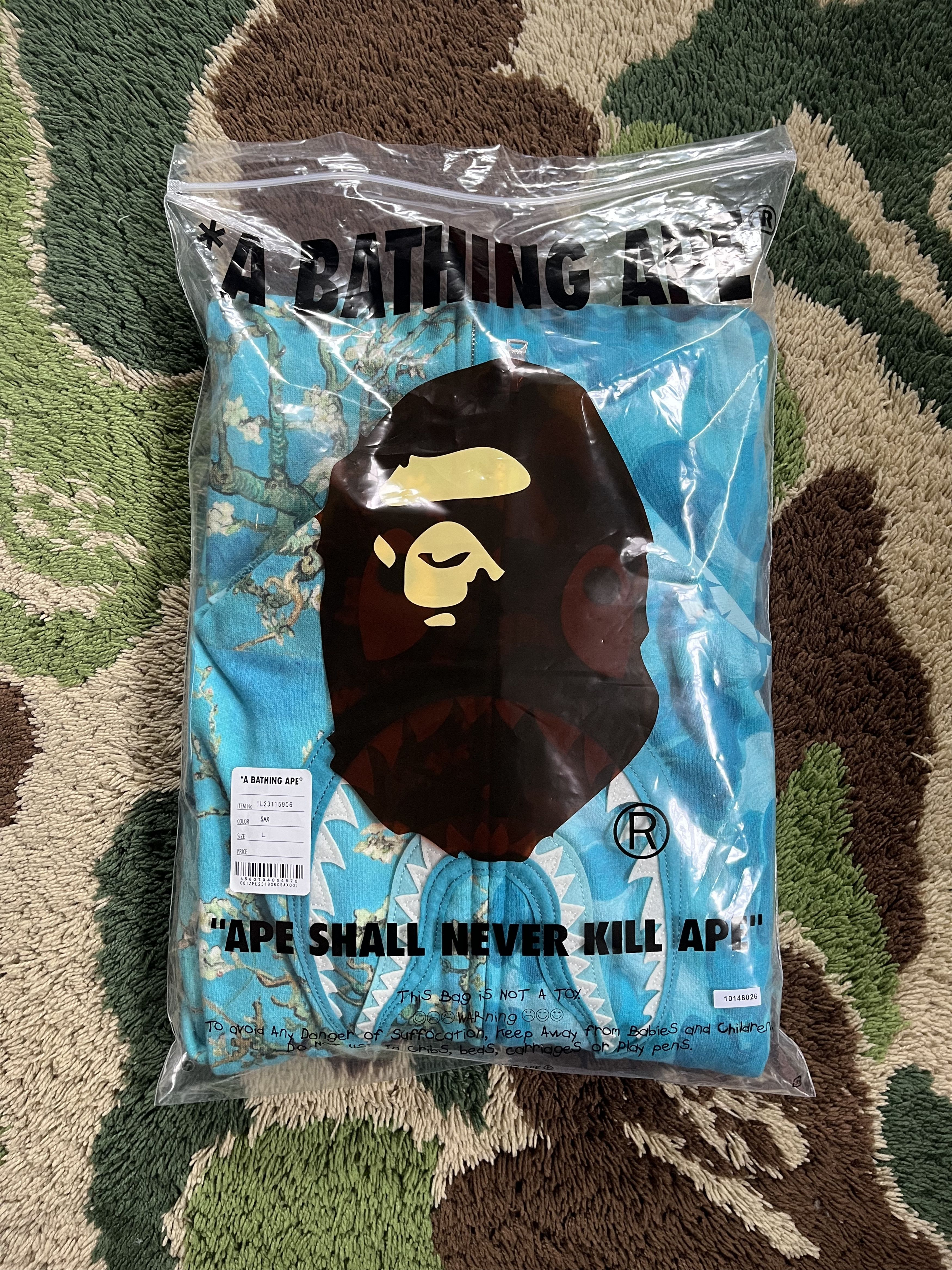 Bape BAPE VAN GOGH MUSEUM SHARK FULL ZIP HOODIE SAX Size US L / EU 52-54 / 3 - 8 Thumbnail
