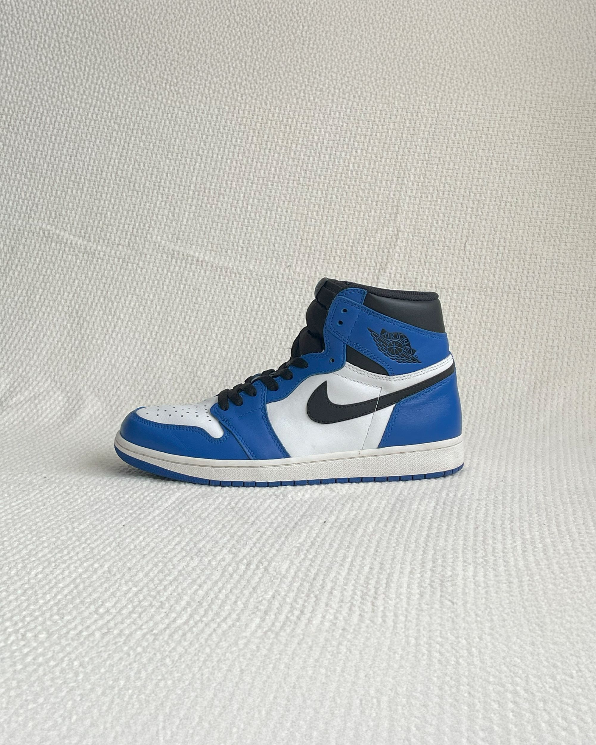 Jordan Brand × Nike Air Jordan 1 Retro High OG Game Royal Size US 9.5 / EU 42-43 - 1 Thumbnail