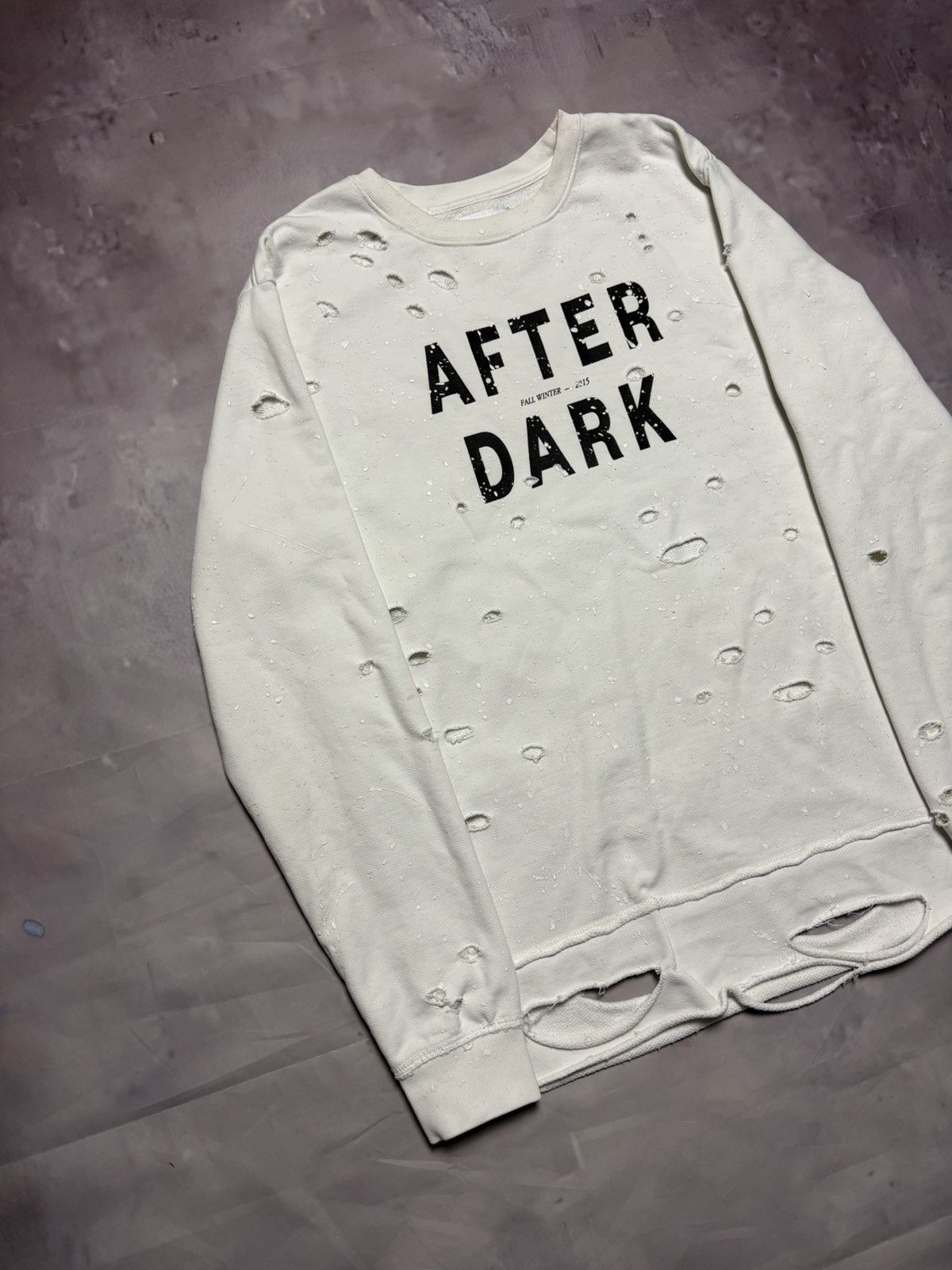 Misbhv MISBHV after dark distressed crewneck FW15 Size US M / EU 48-50 / 2 - 3 Thumbnail